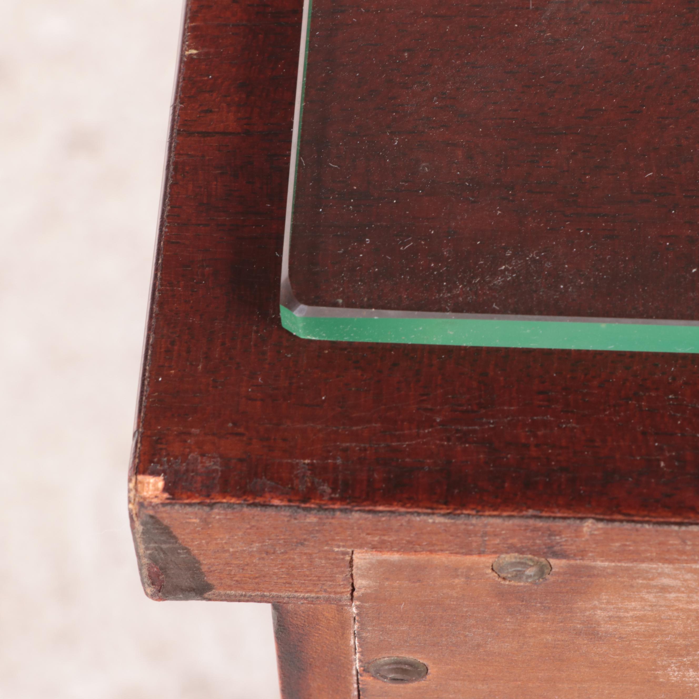 Romweber Federal Style Mahogany FiveDrawer Serpentine Chest EBTH