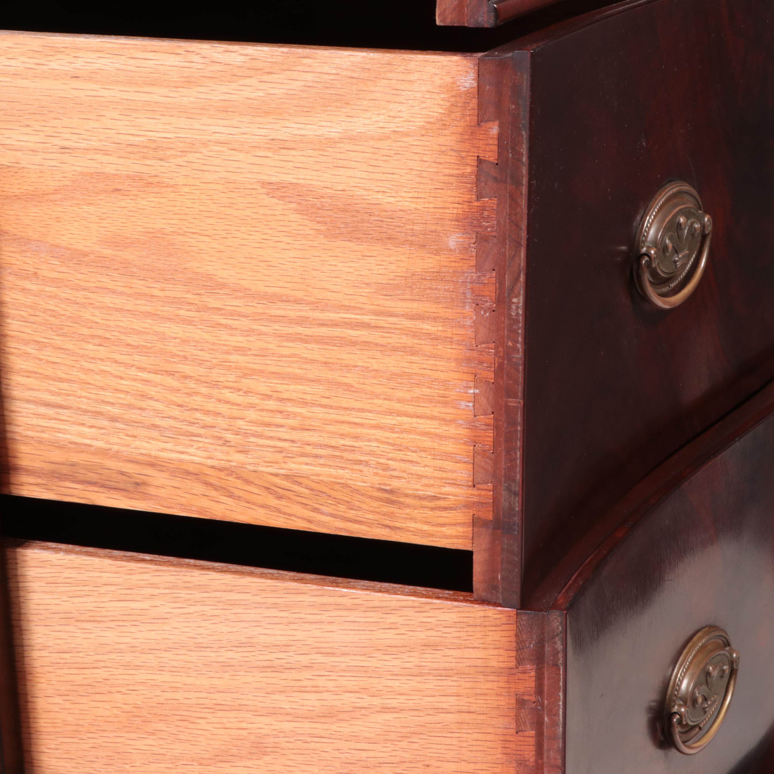 Romweber Federal Style Mahogany FiveDrawer Serpentine Chest EBTH