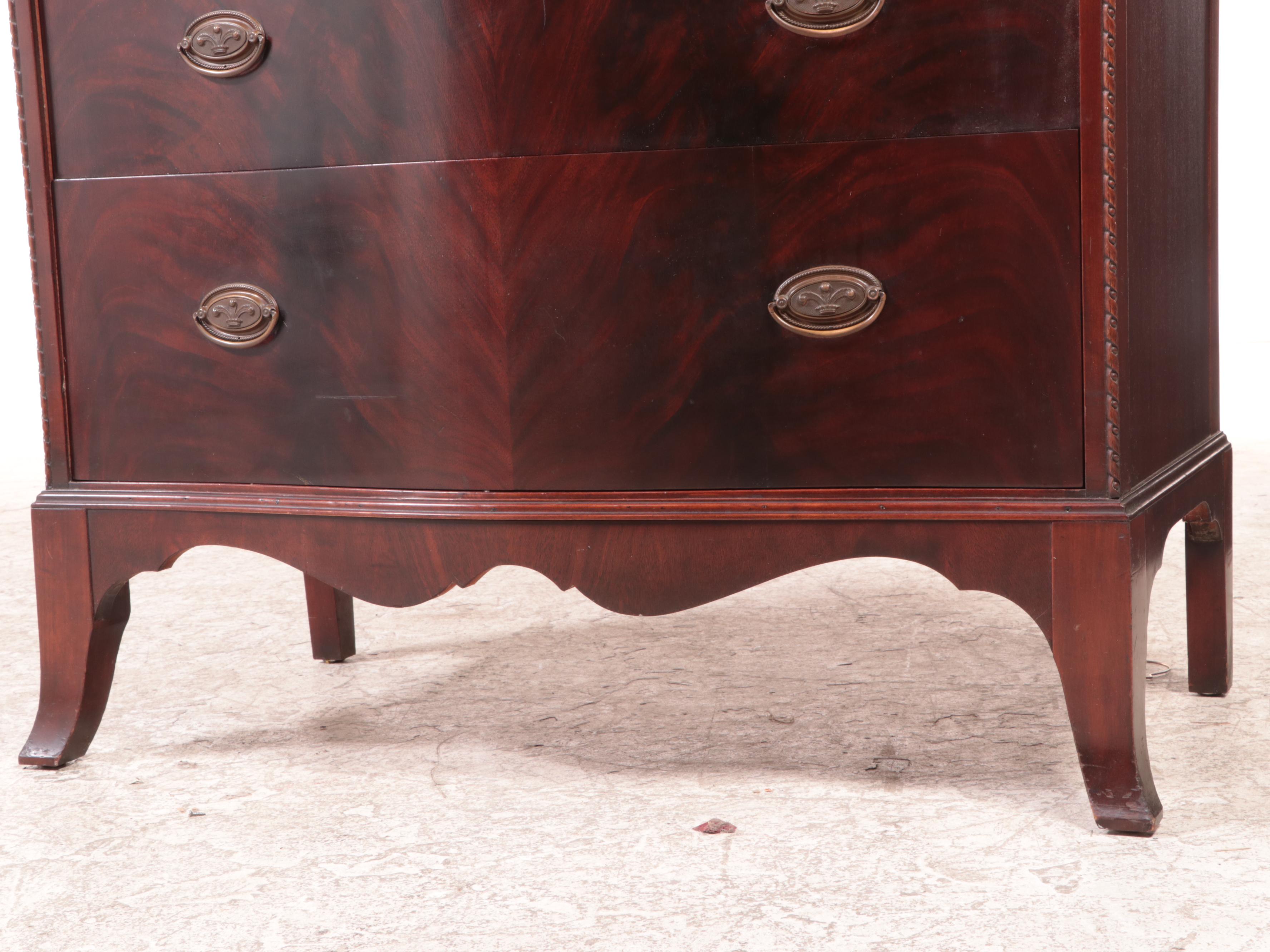 Romweber Federal Style Mahogany FiveDrawer Serpentine Chest EBTH