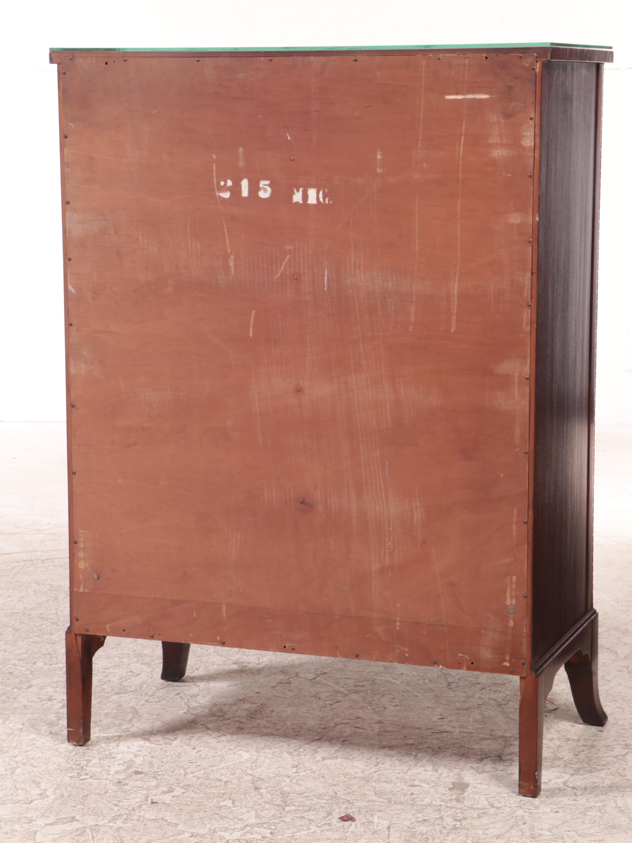 Romweber Federal Style Mahogany FiveDrawer Serpentine Chest EBTH