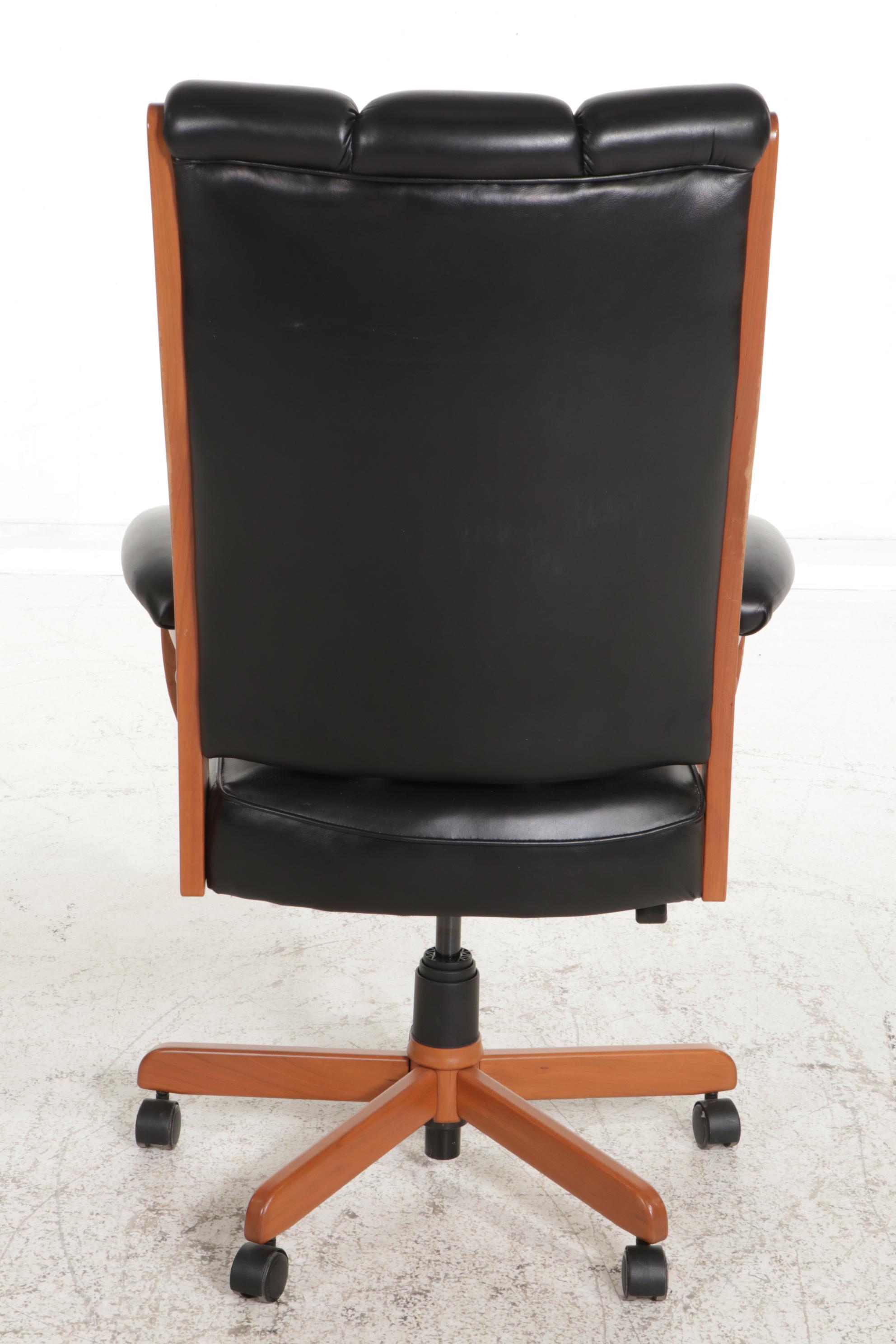 Buckeye Rocker Black Leather Upholstered Cherry Office Chair EBTH