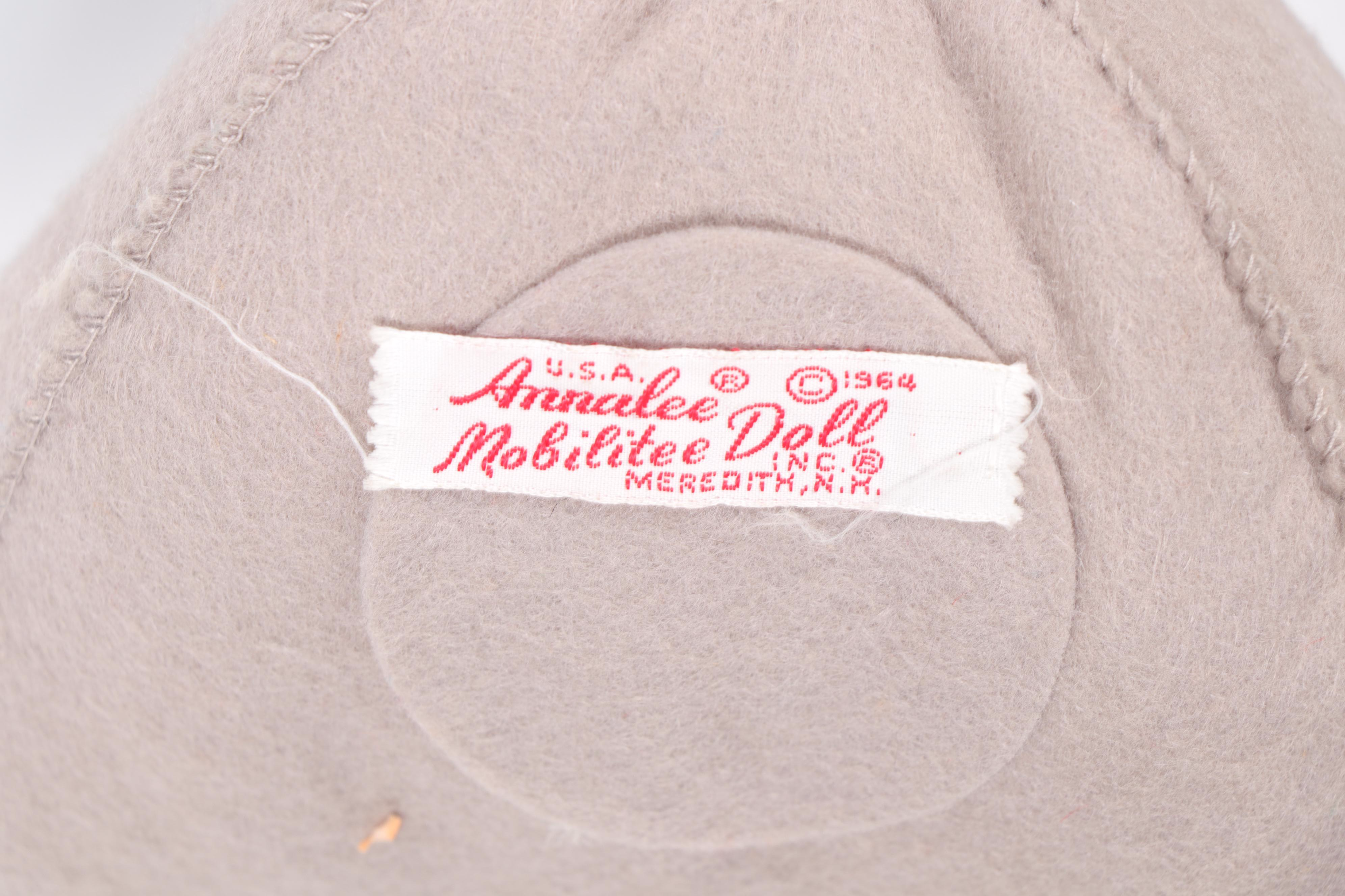 Pottery Barn Kids Peter Rabbit Crib Quilt with Peter Rabbit Book and