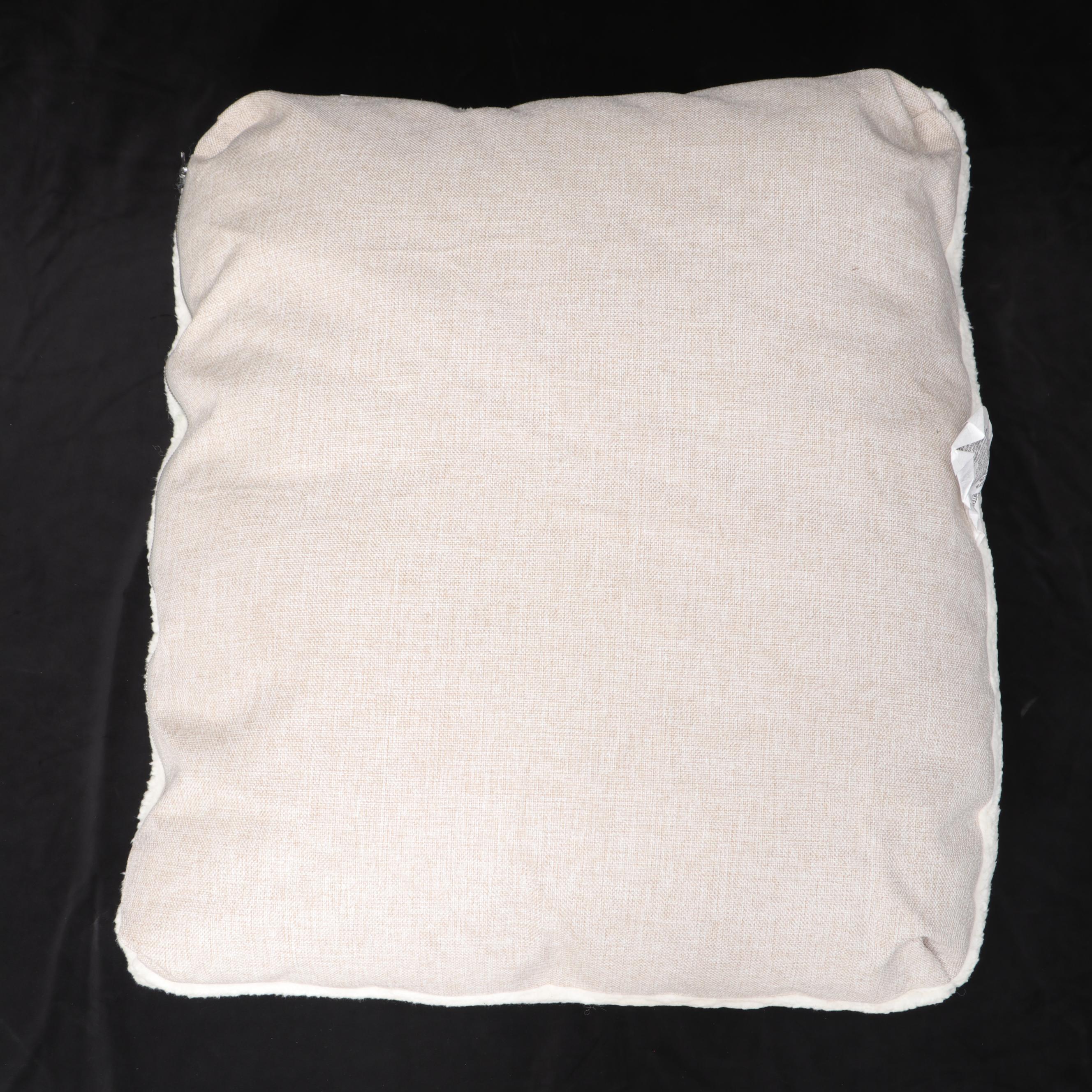 Boots & Barkley Sherpa Medium Dog Bed EBTH