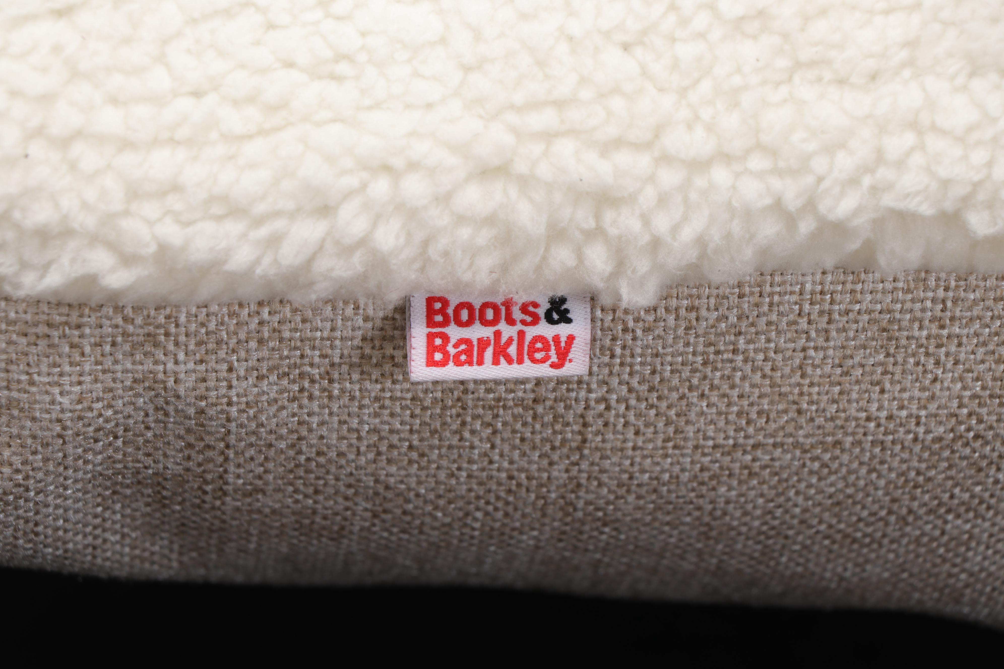 Boots & Barkley Sherpa Medium Dog Bed EBTH