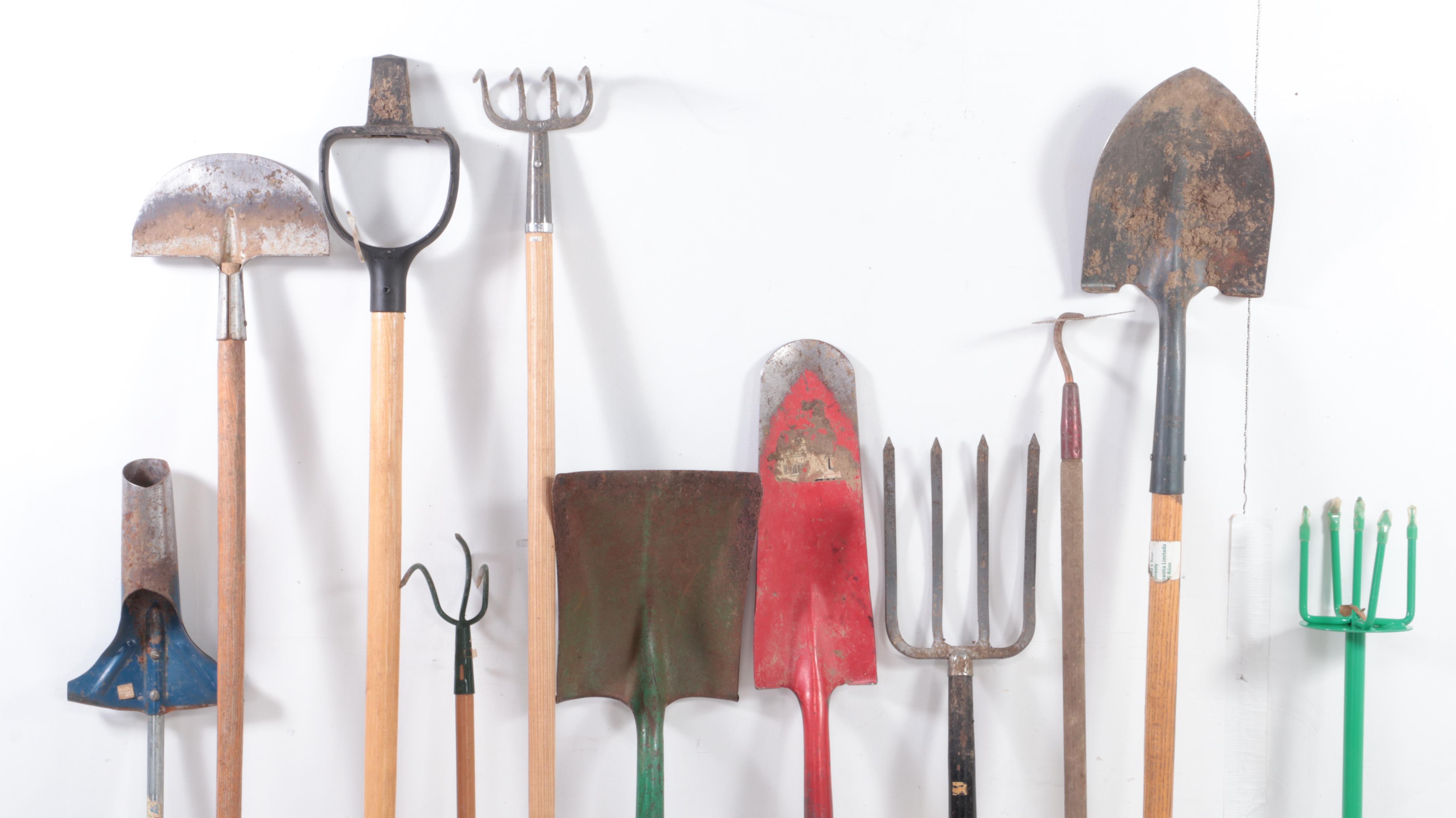 Post Hole Digger, Shovels, Edger, Pitchfork and More Garden Tools EBTH