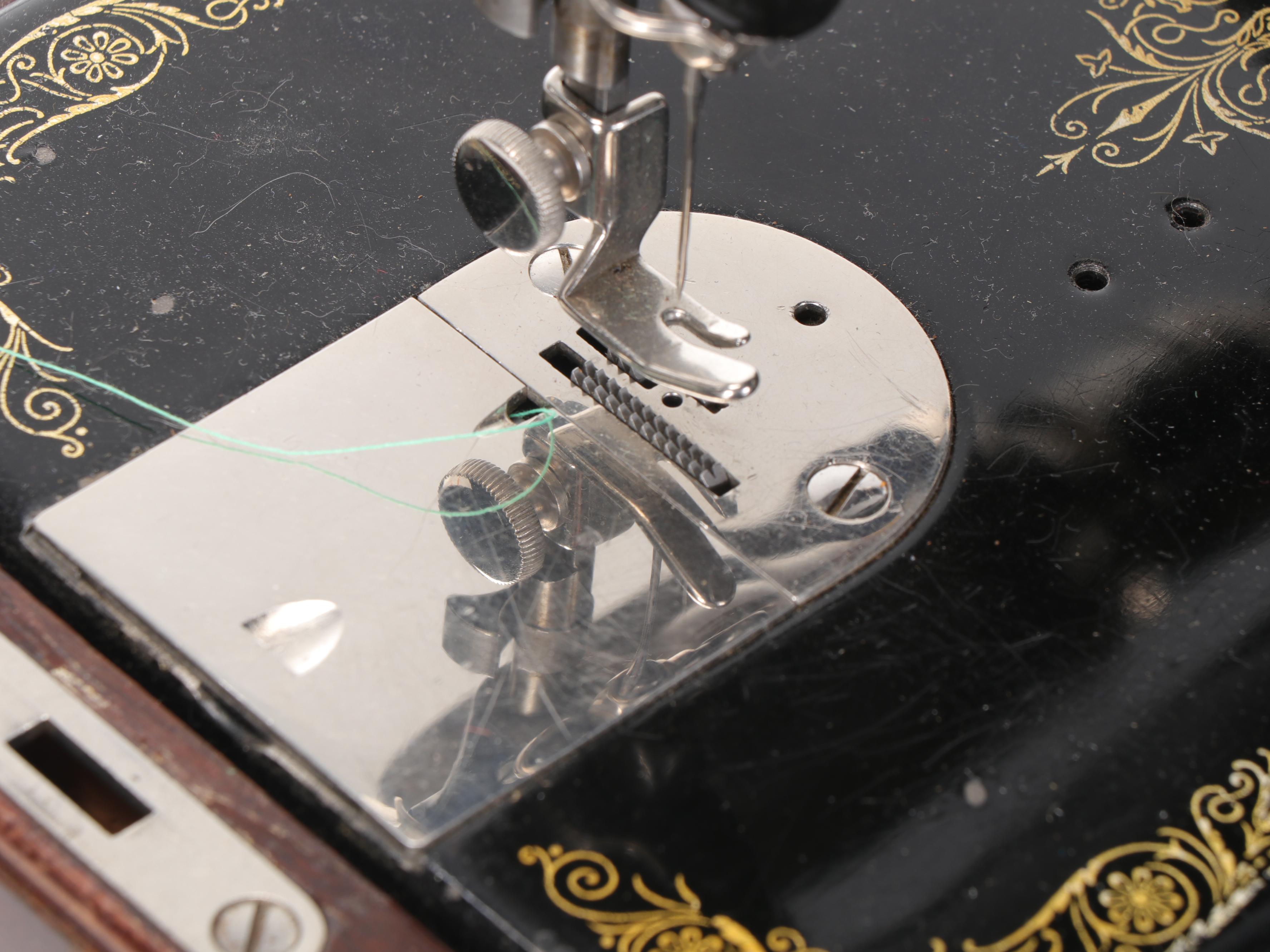 Singer Sewing Machine and Buttonholer, 1928 EBTH