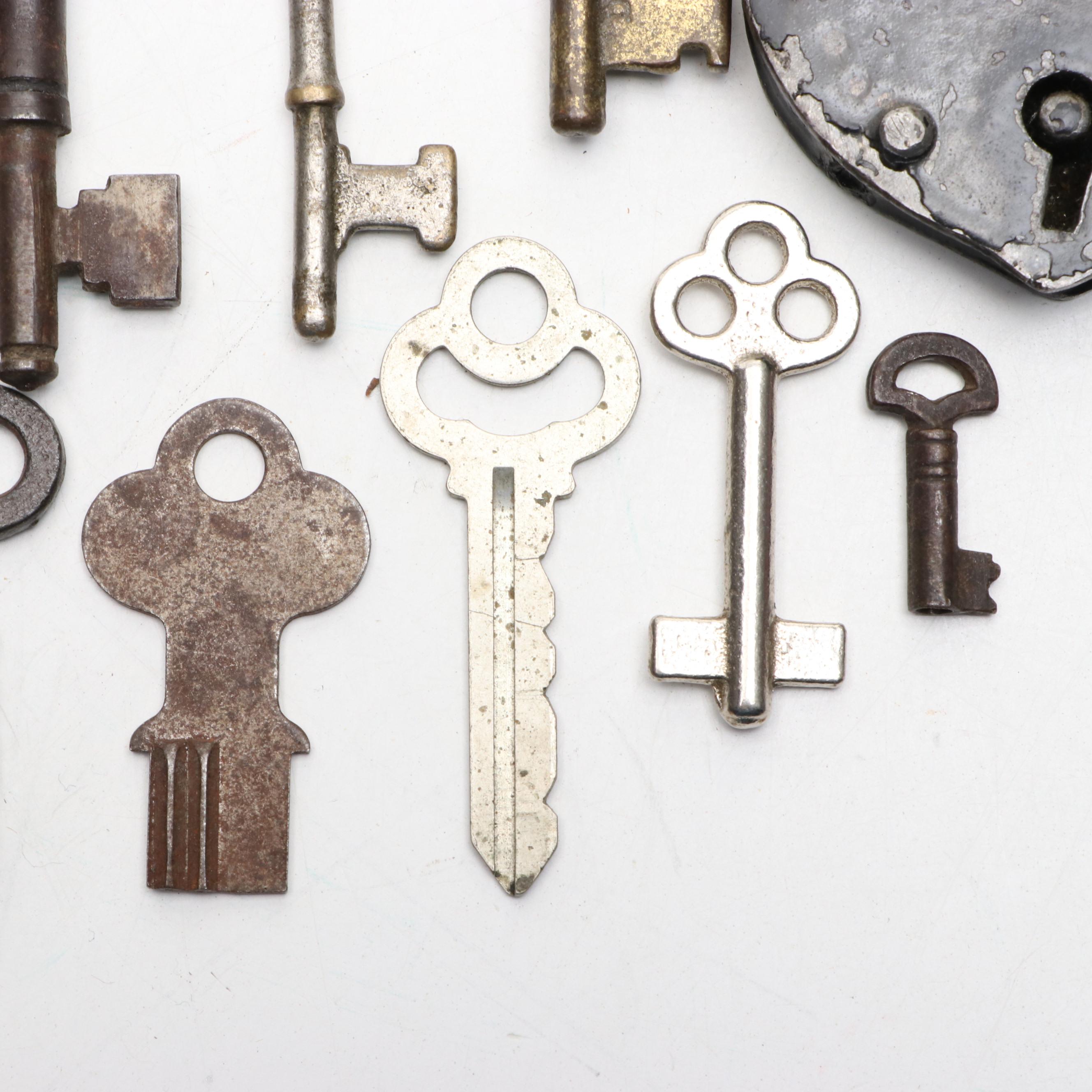 Metal Skeleton, Dimple Keys with Lock and Box EBTH