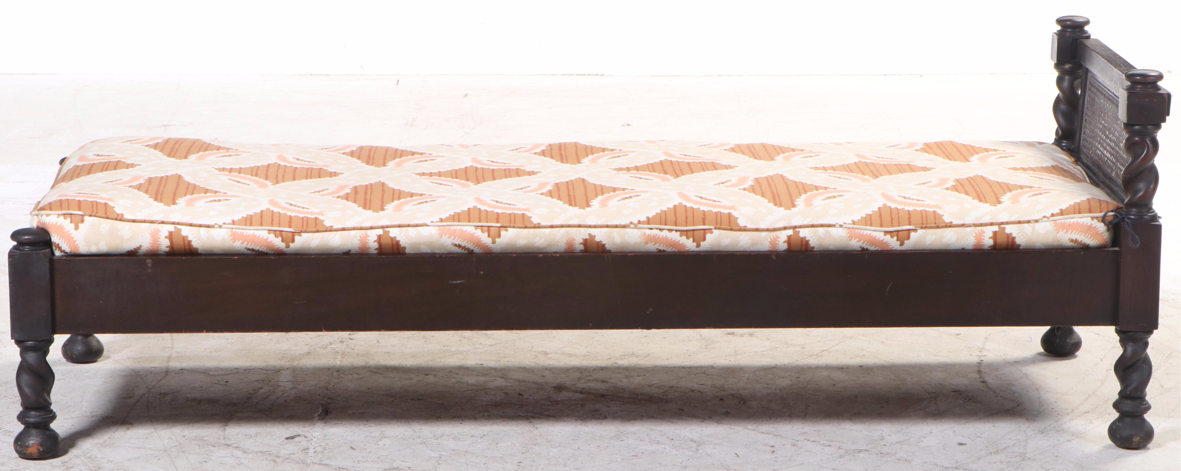 Stickley Bros. Co. Arts and Crafts Oak Daybed, Early 20th Century EBTH