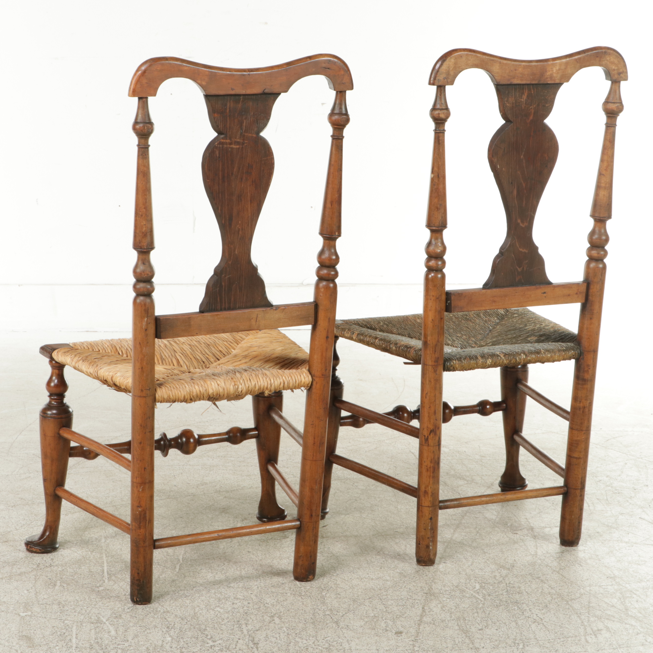 Pair of American Queen Anne Maple and Pine Side Chairs, 18th Century EBTH