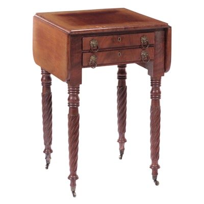 Late Federal Flame Mahogany Two-Drawer Drop-Leaf Side Table, Early 19th Century