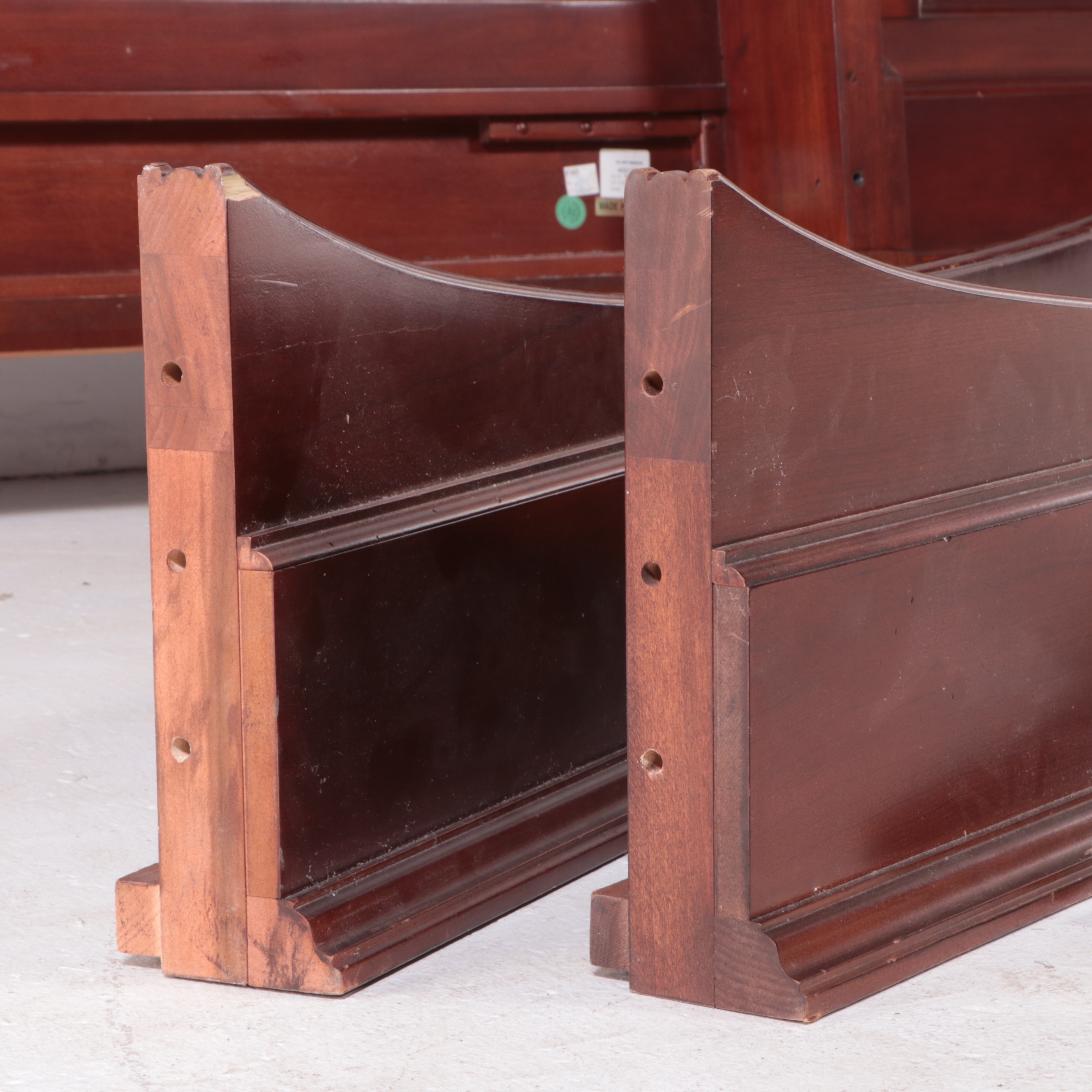 Classical Style CherrywoodStained Queen Size Sleigh Bed Frame EBTH