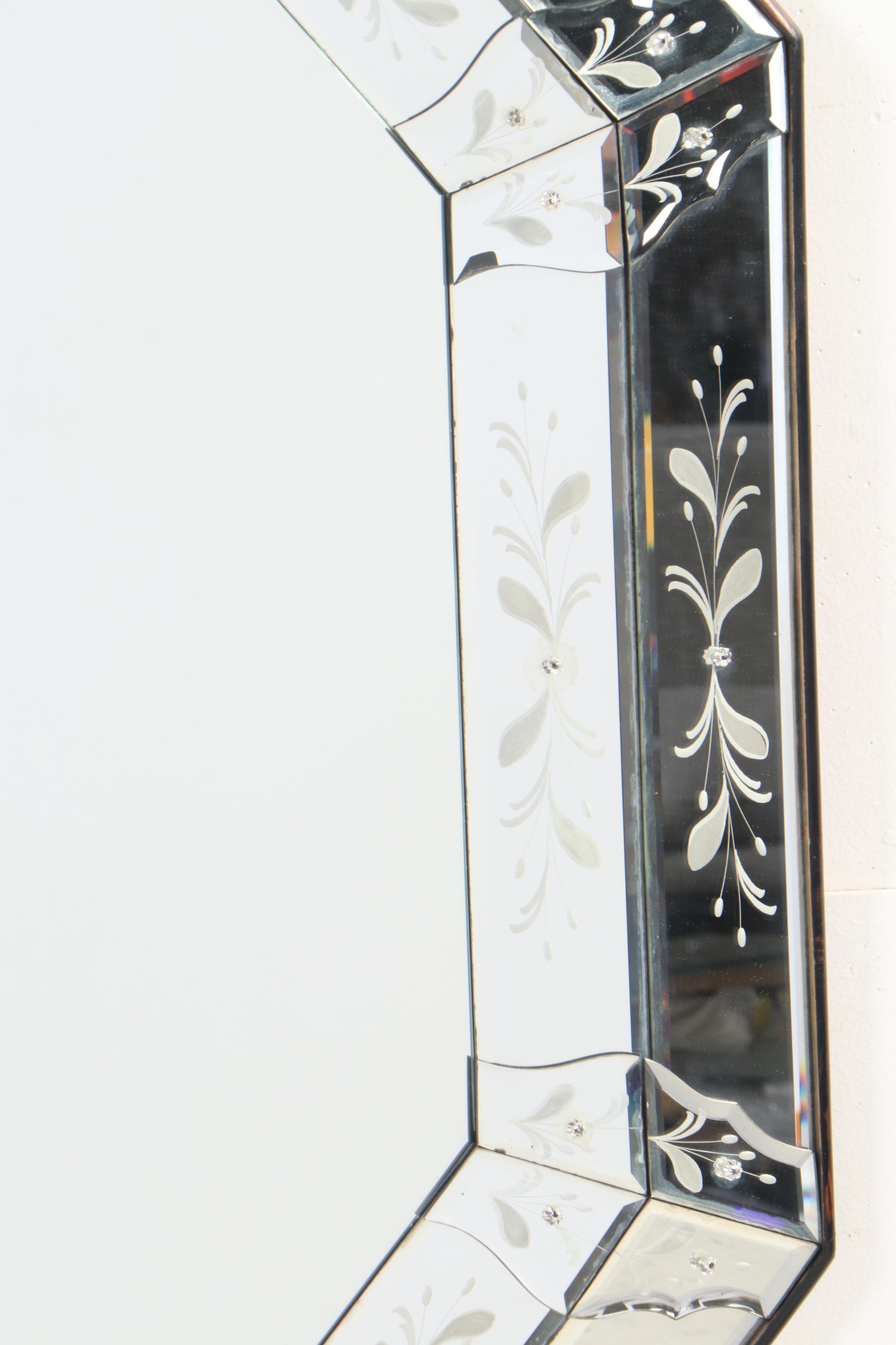 Style ReverseEtched and Beveled Glass Mirror EBTH