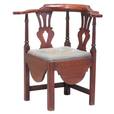 American Chippendale Mahogany Roundabout Chair, Late 18th Century