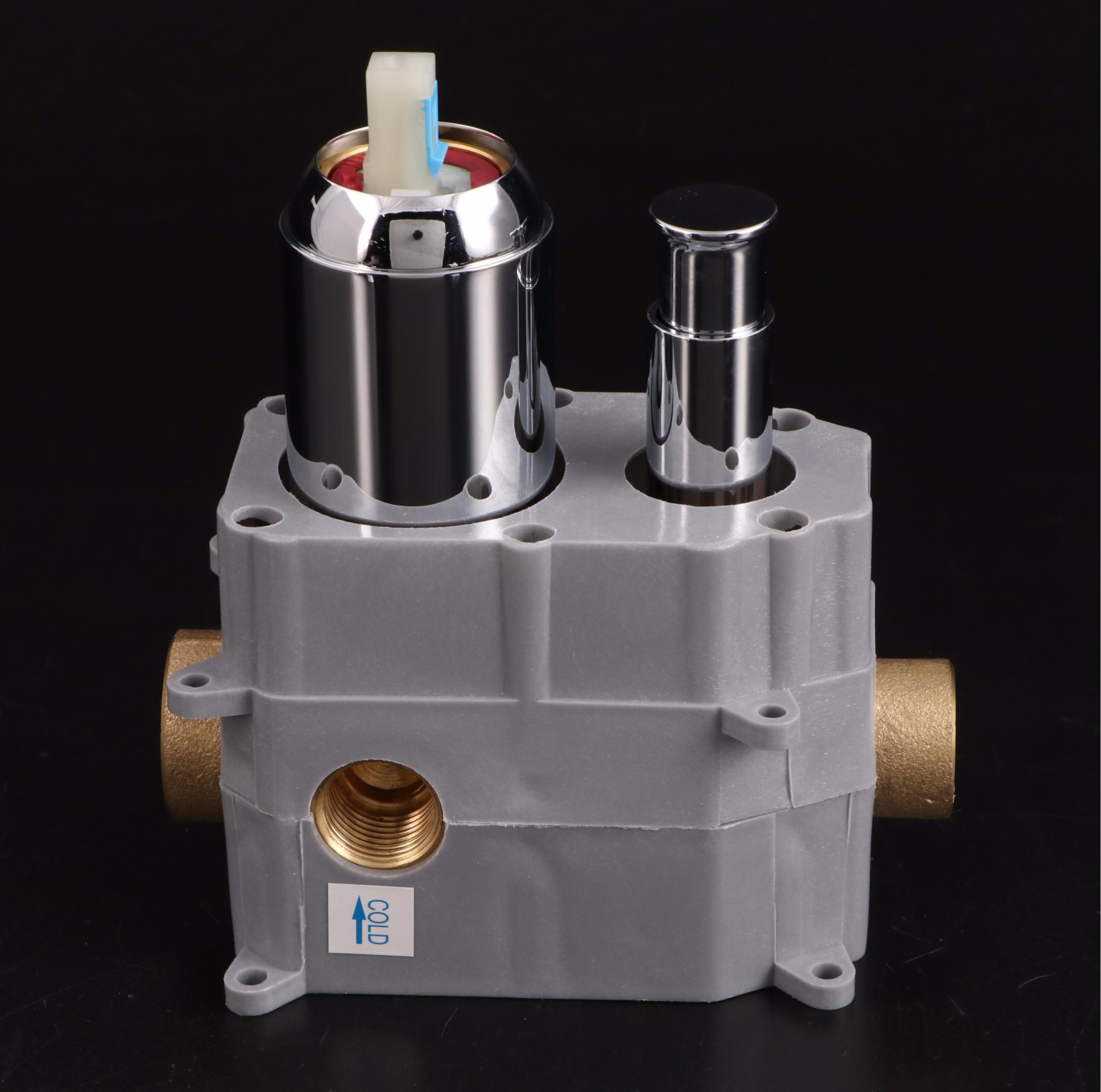 Chrome and Polished Stainless Rainfall Showerhead, Diverter, Drain EBTH