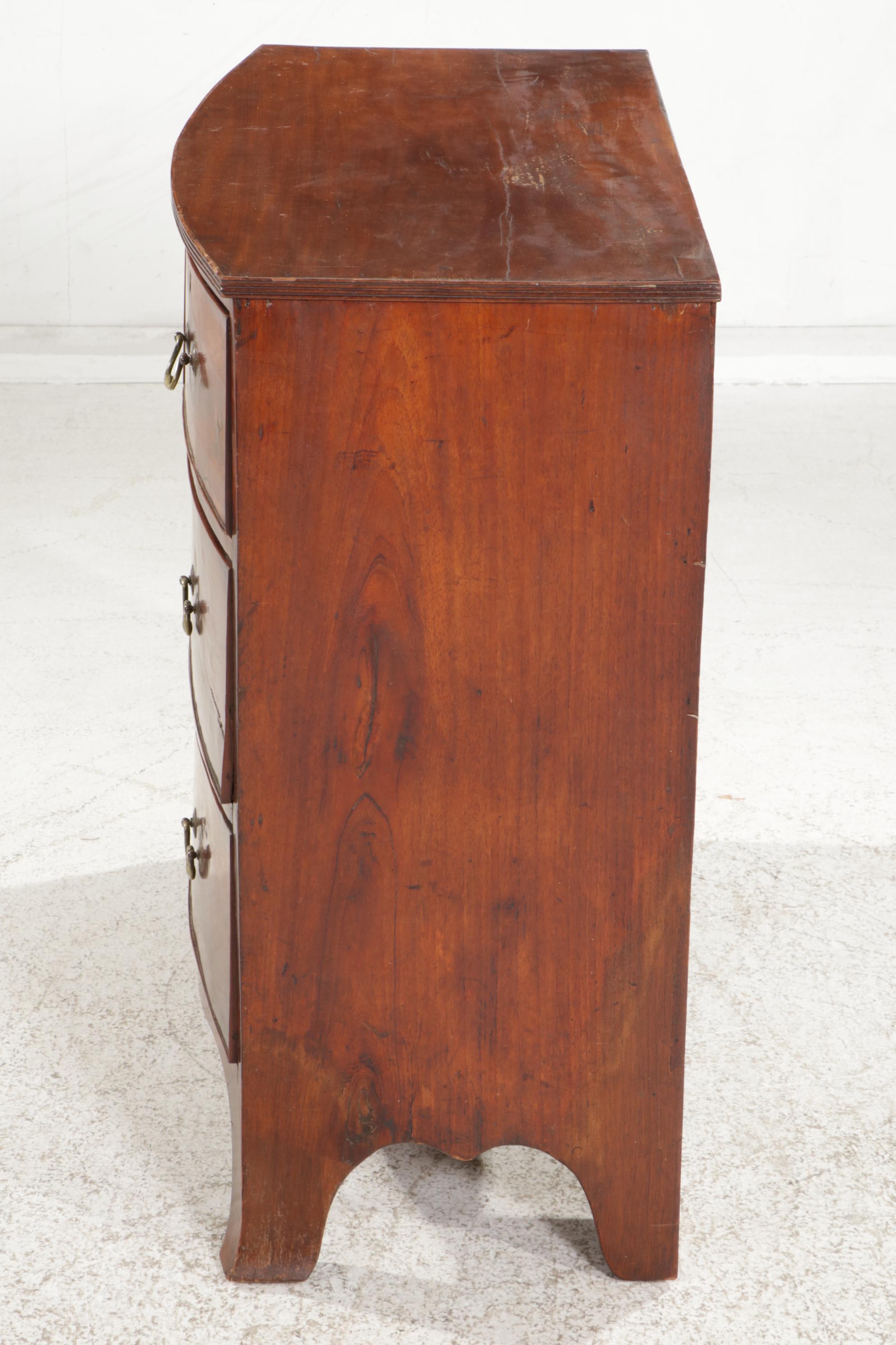 Regency Mahogany Bowfront FourDrawer Chest, Early 19th Century EBTH