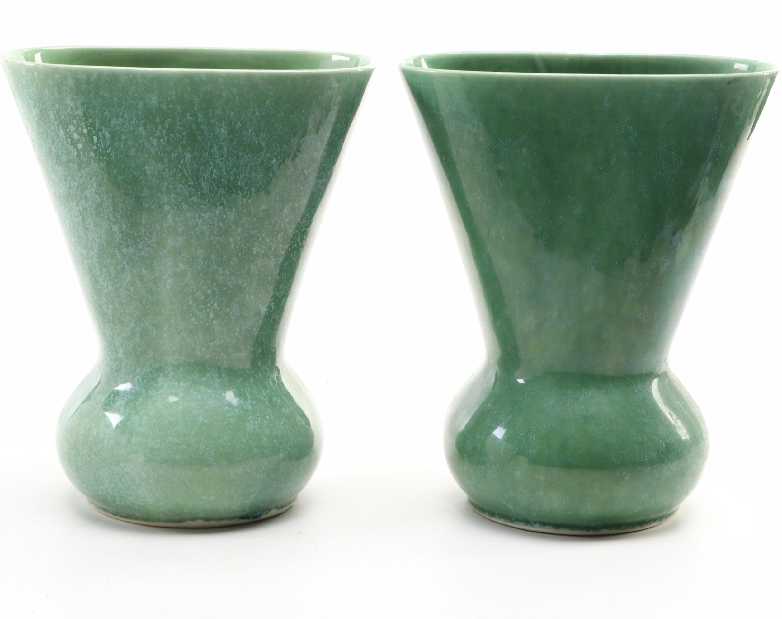 Mid Century Modern Kenwood Pottery Confetti Green Vases and Flower