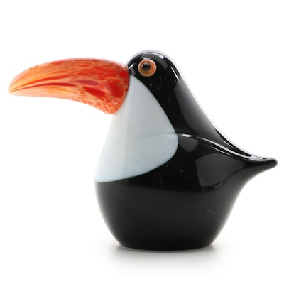 Orient and Flume Art Glass Toucan Paperweight, Late 20th Century