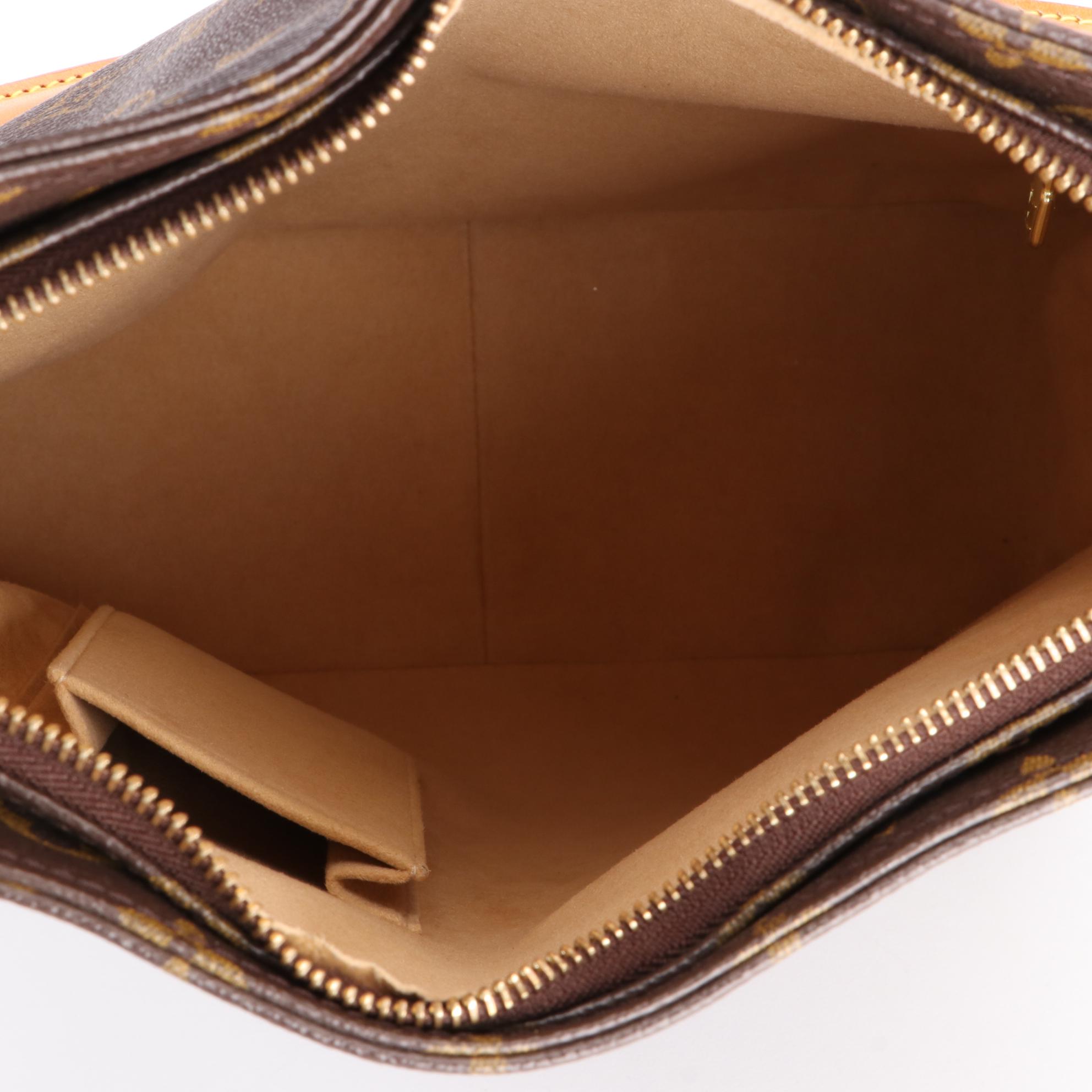 Louis Vuitton Looping Bag in Monogram Canvas EBTH