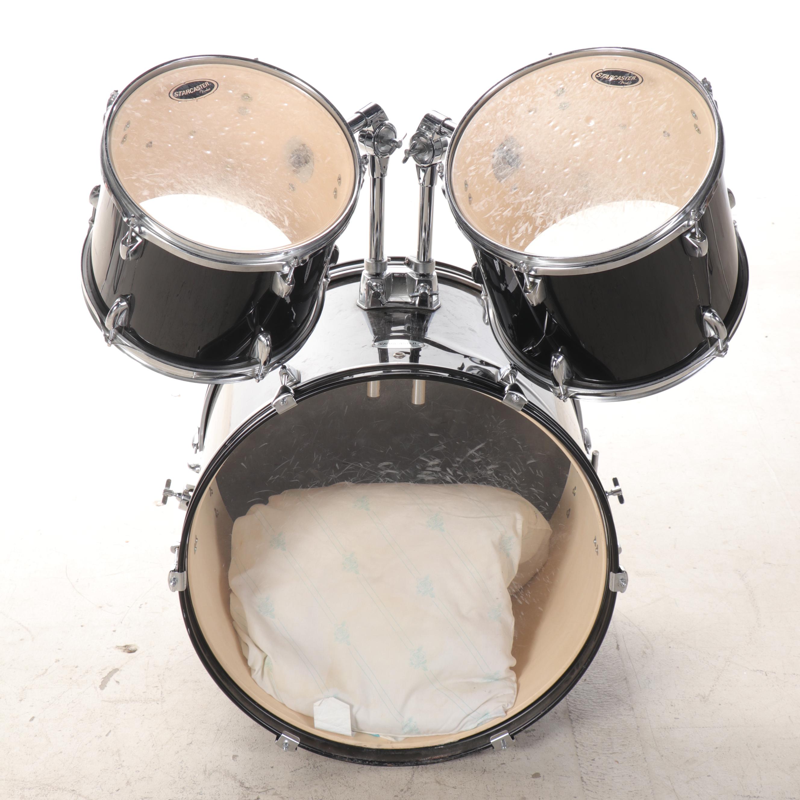 Starcaster by Fender Drum Set With Firth Drumsticks and Drum Throne EBTH