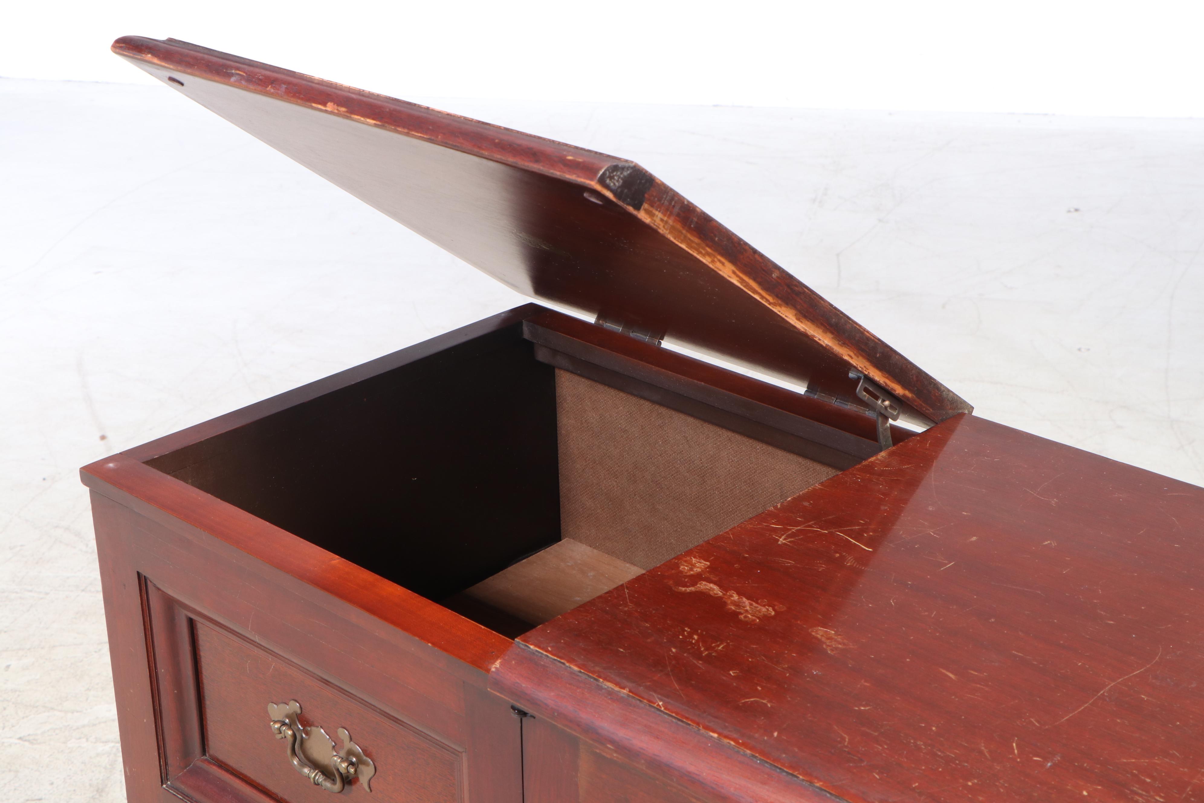 Magnavox "Traditional" III Style Cherry Audio Mid20th