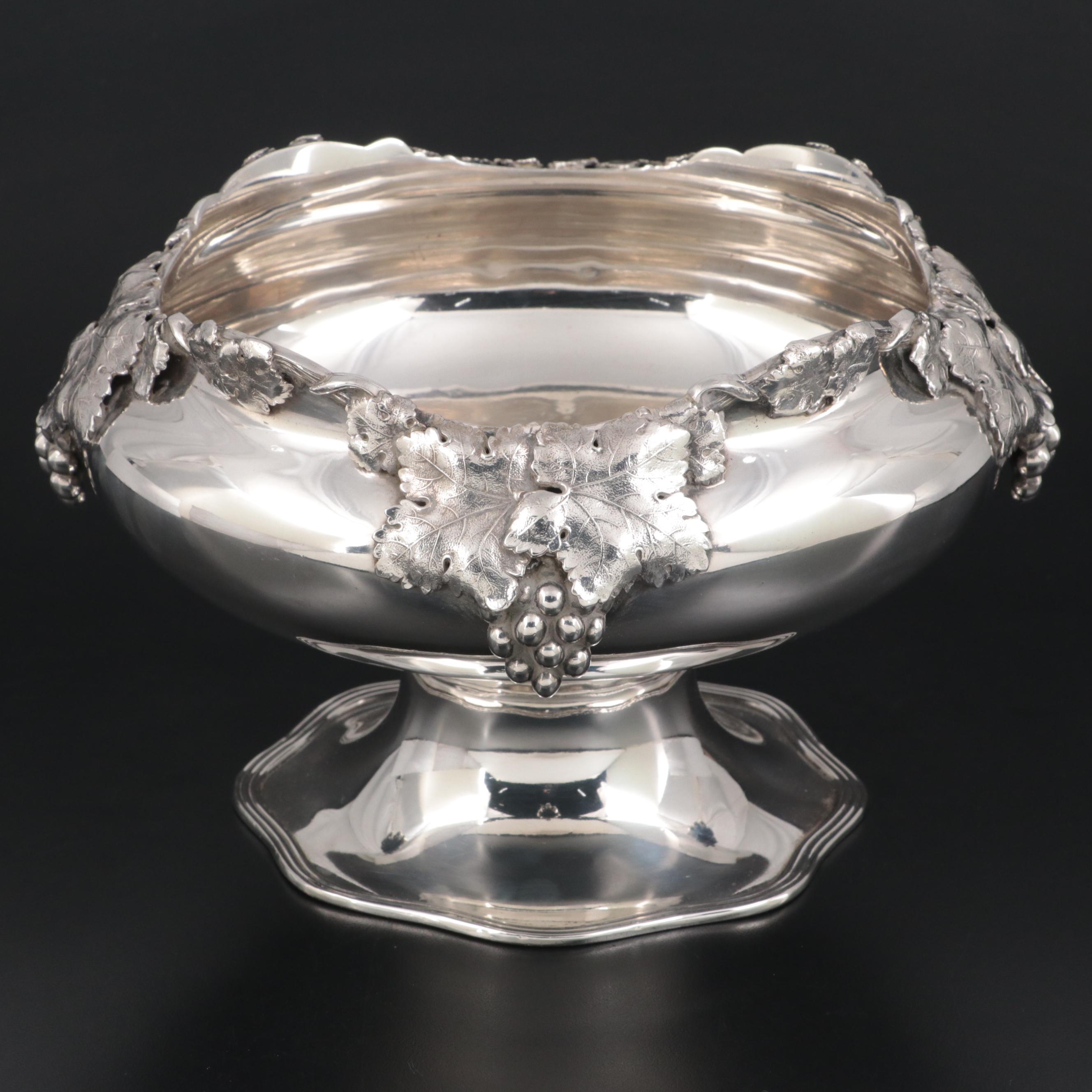 Homan Mfg. Co. of Cincinnati Silver Plate Grape Vine Motif Pedestal Bowl EBTH