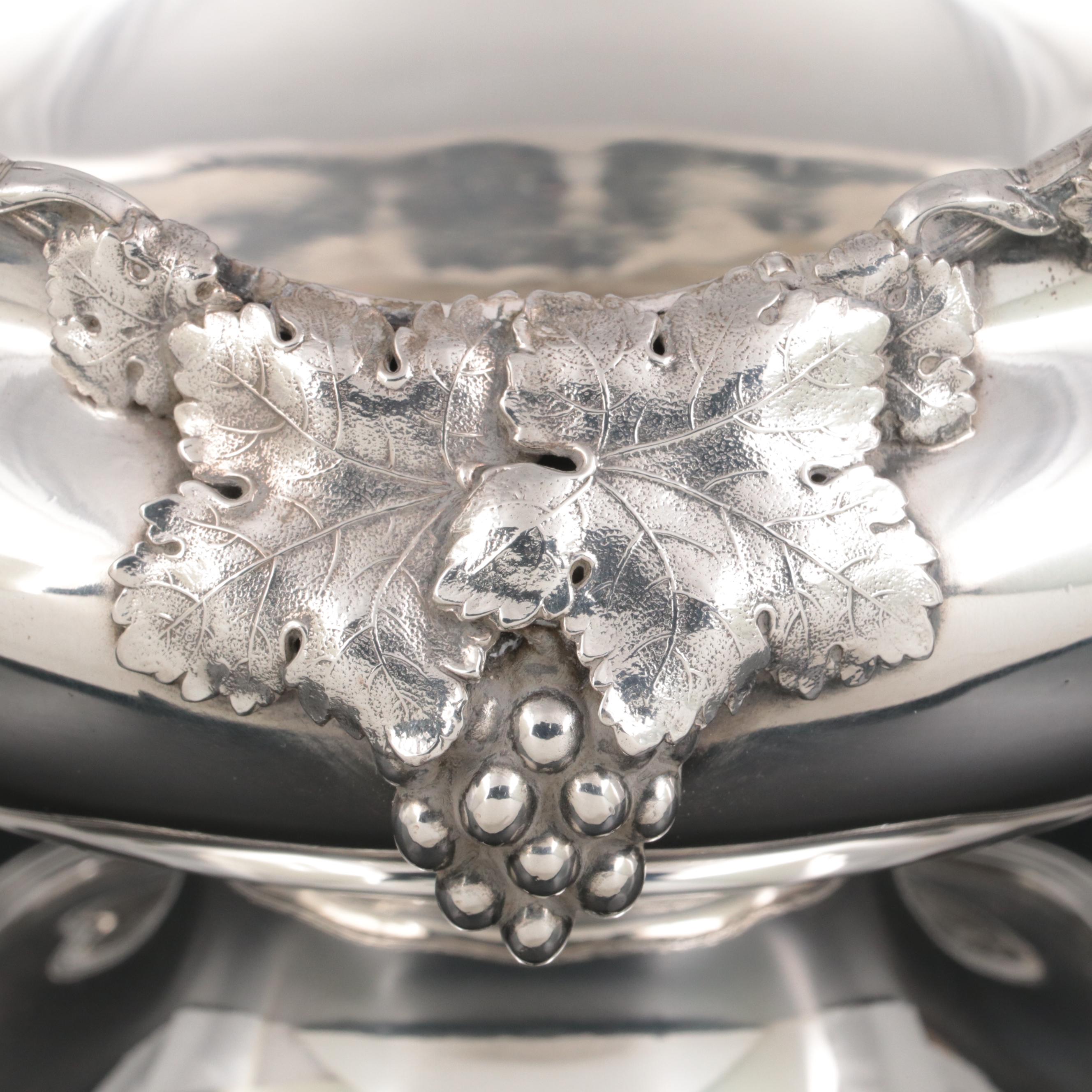 Homan Mfg. Co. of Cincinnati Silver Plate Grape Vine Motif Pedestal Bowl EBTH