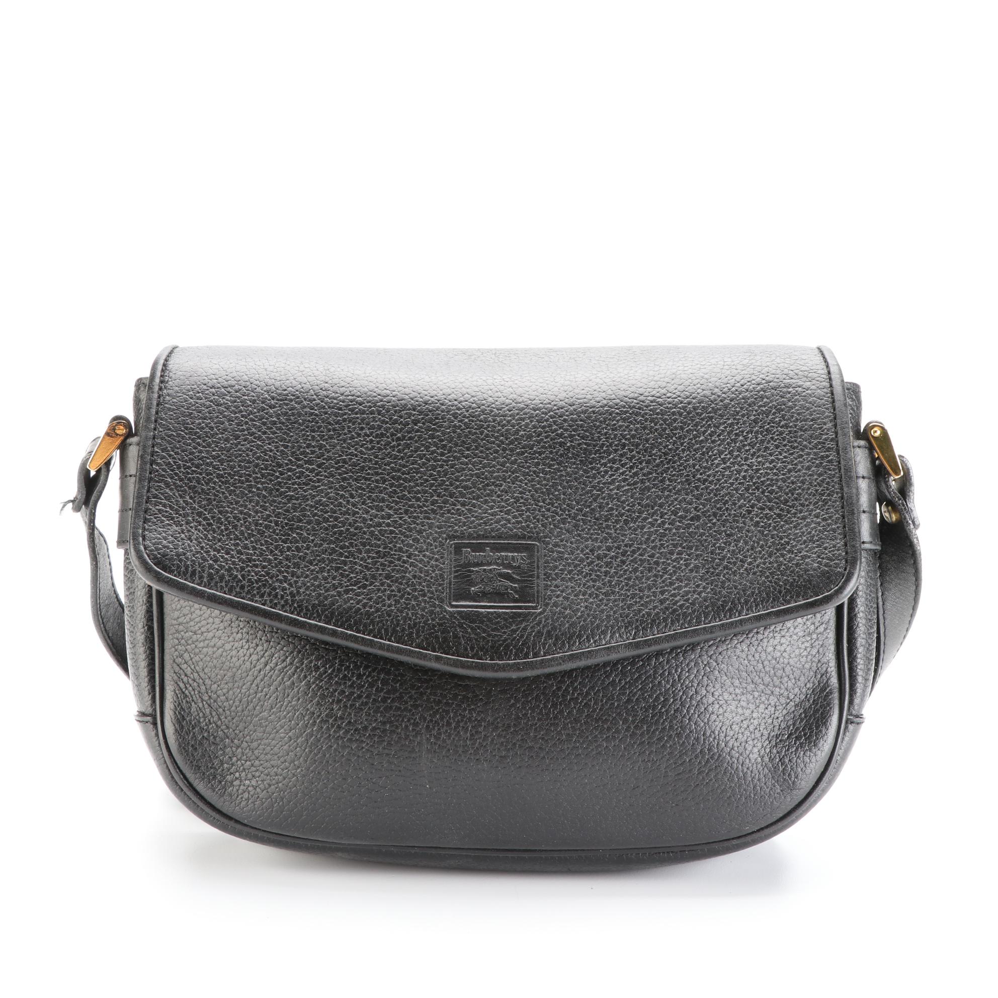 Burberrys Small Flap Crossbody Bag in Black Grained Leather EBTH