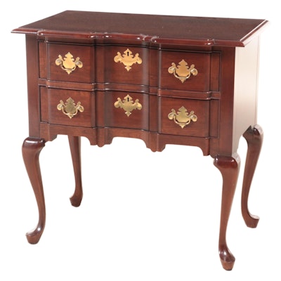 Queen Anne Style Cherry Block-Front Two-Drawer Lowboy, Late 20th Century