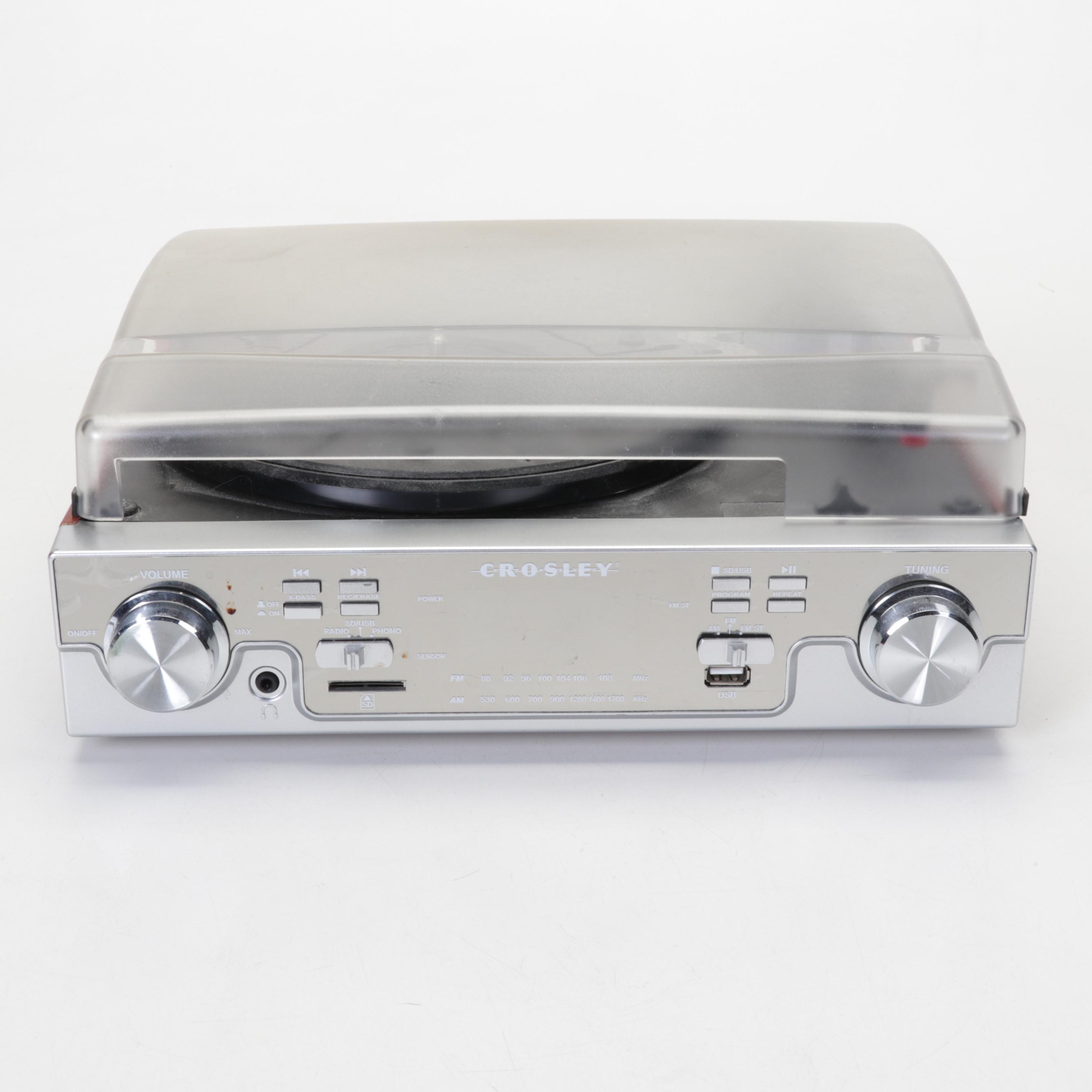 Crosley Radio Encoding Turntable With Radio and Remote | EBTH