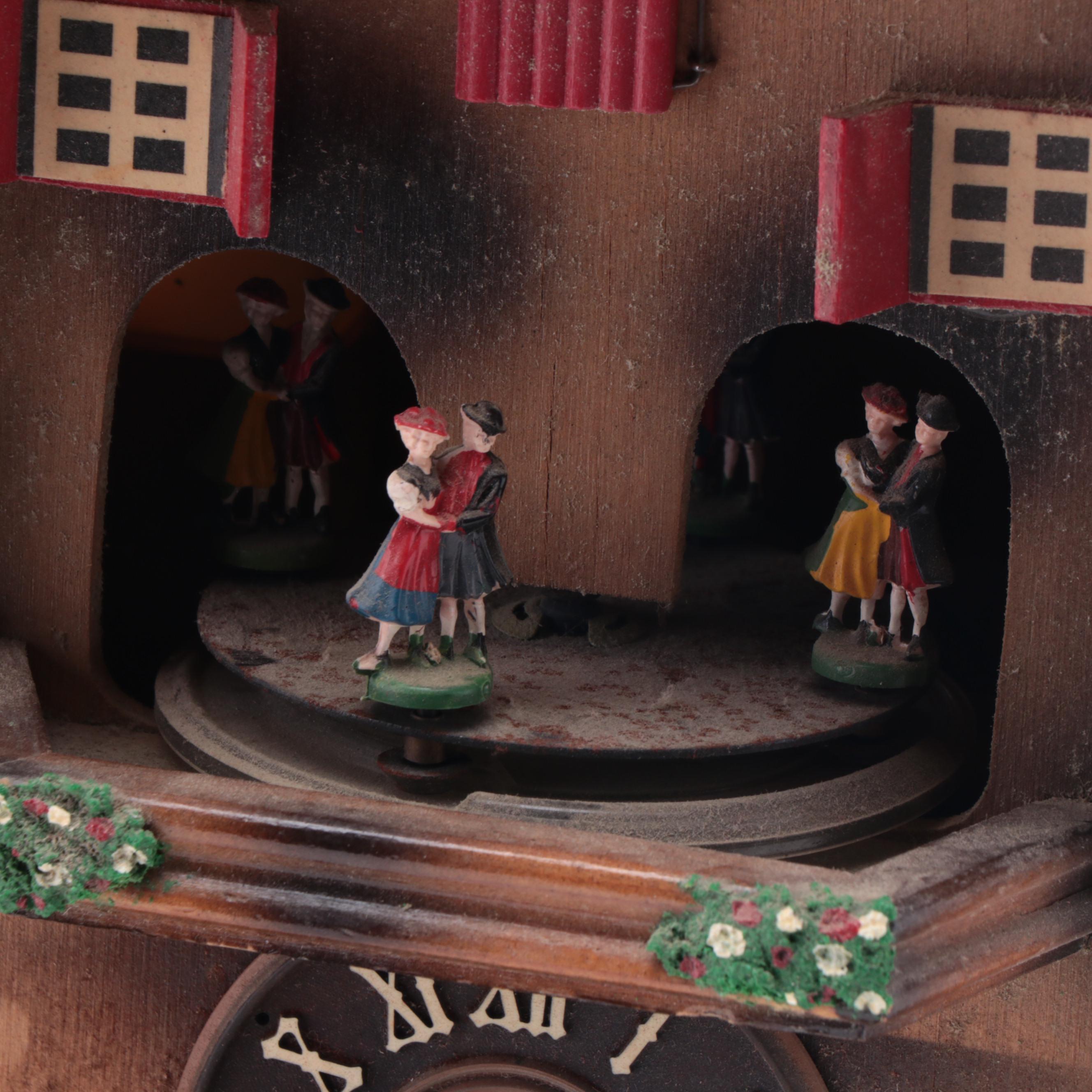 E. Schmeckenbecher Black Forest West German Cuckoo Clock, Late 20th