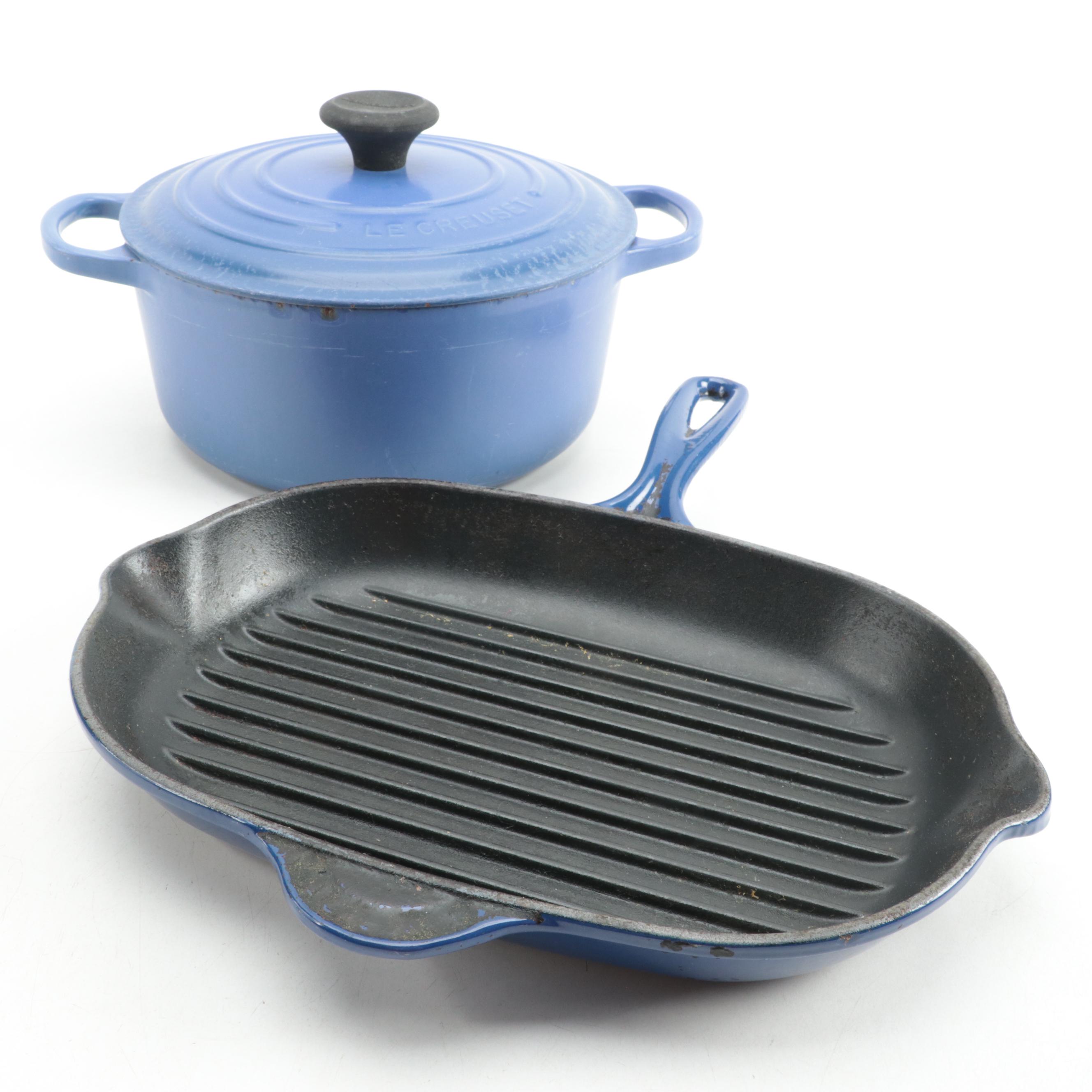 Le Creuset Round 4.2 L Enameled Cast Iron Dutch Oven with Oblong