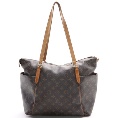 Louis Vuitton Totally MM in Monogram Canvas and Vachetta Leather