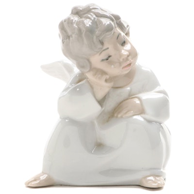 Lladró "Angel Thinking" Porcelain Figurine Designed by Fulgencio García