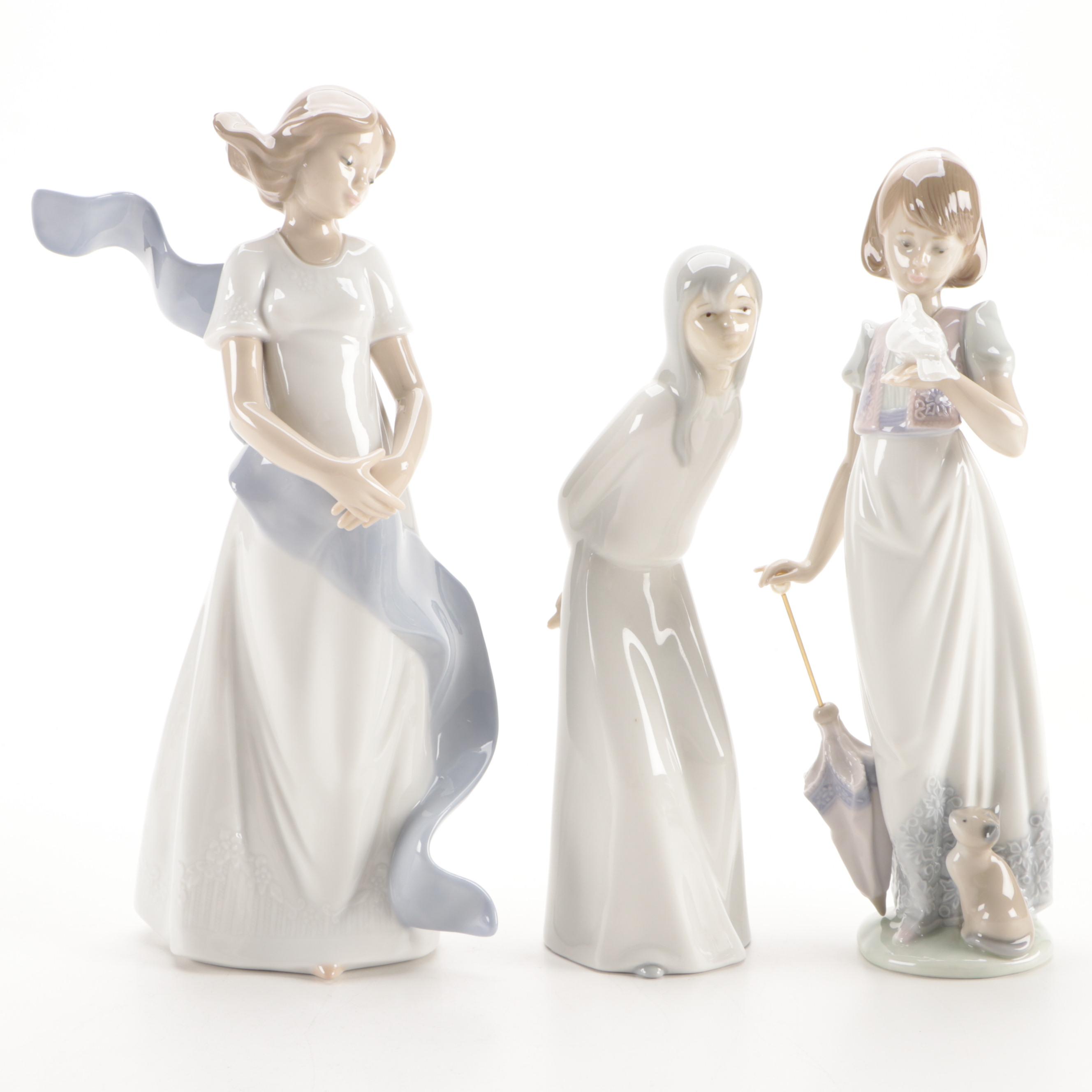 Lladró Collectors Society "Summer Stroll" with Nao and Other Porcelain