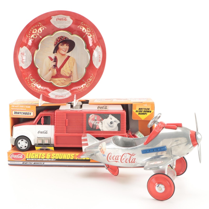 Matchbox Coca-Cola Lights and Sound Delivery Truck with Other Décor