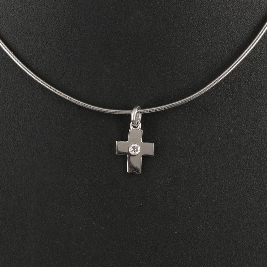 14K 0.10 CT Diamond Solitaire Cross Pendant Necklace