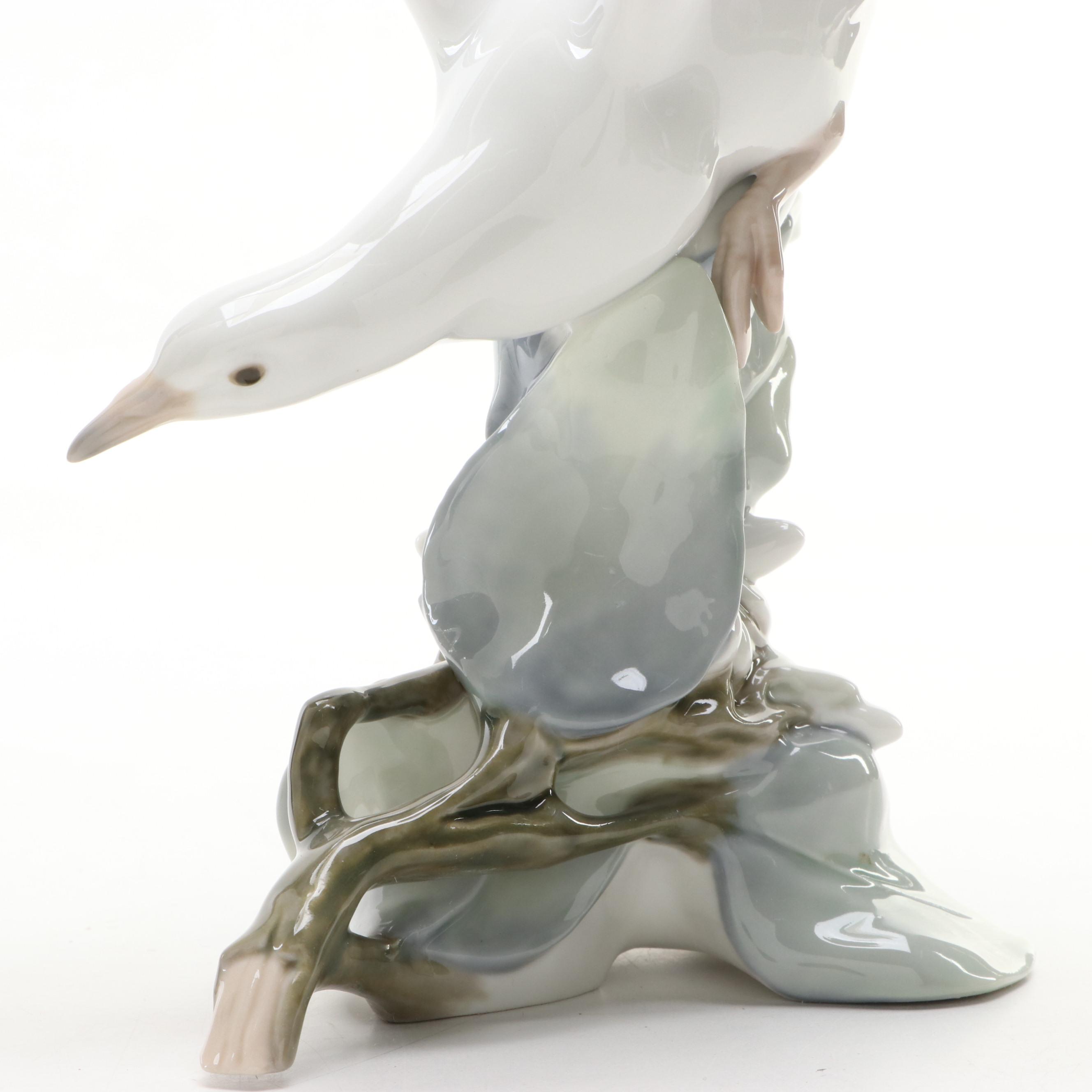 Lladró "Turtle Dove" and Nao by Lladró "Goose" Porcelain Figurines EBTH
