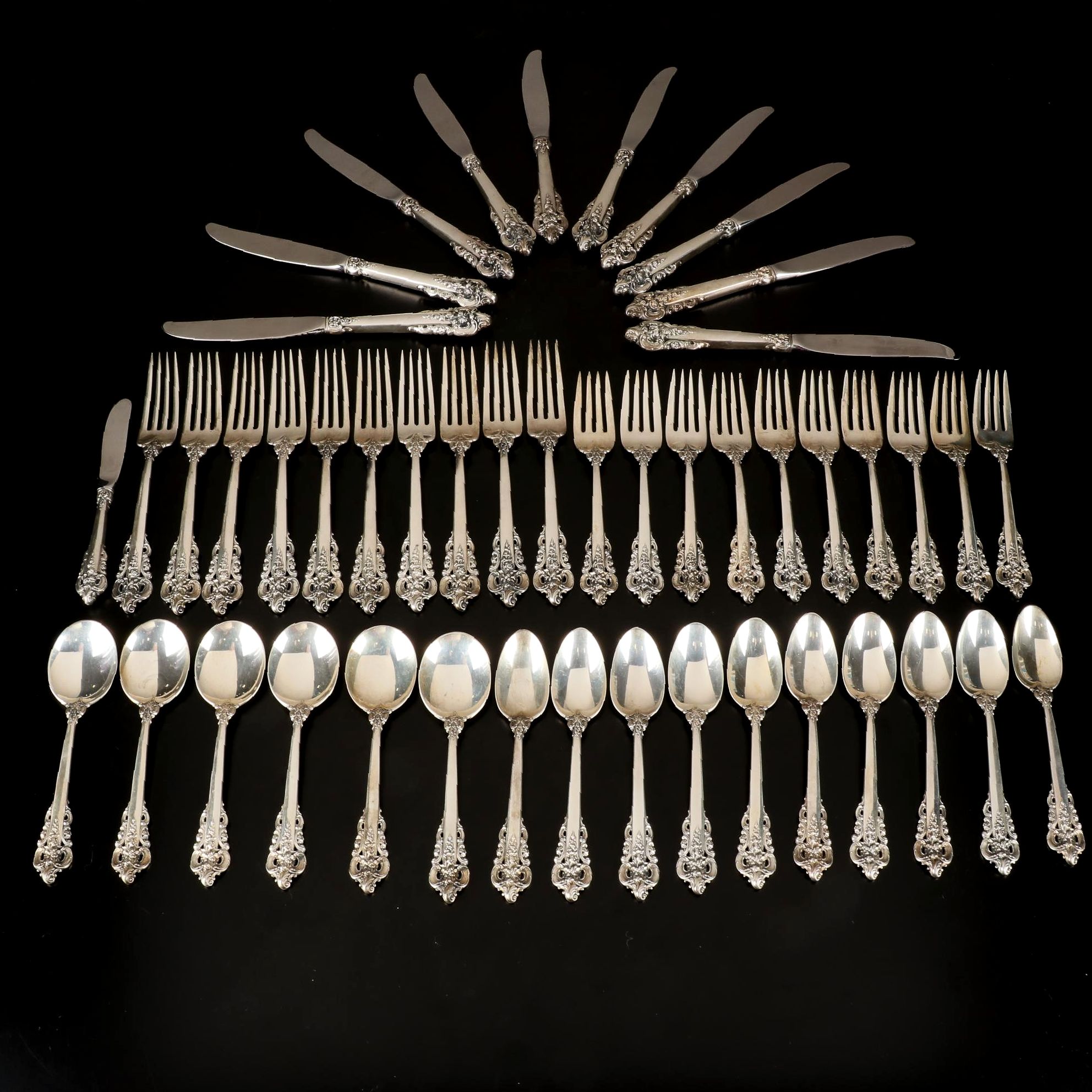 Wallace Silver "Grand Baroque" Sterling Silver Flatware EBTH