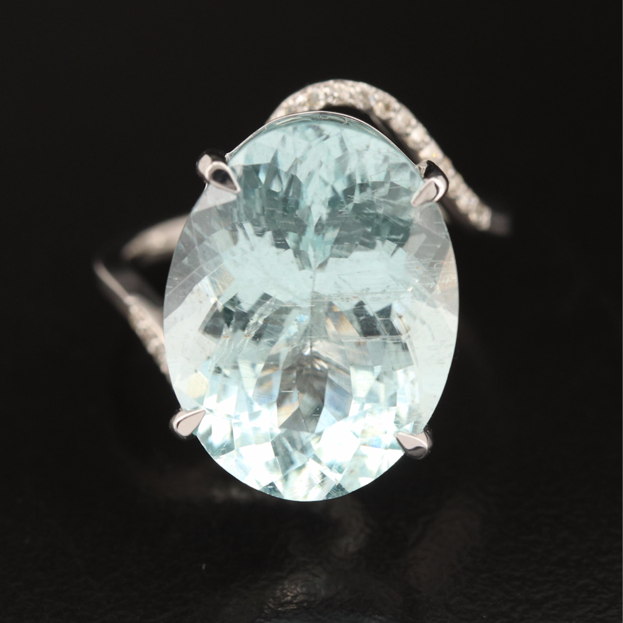 14K 12.25 CT Aquamarine and Diamond Ring