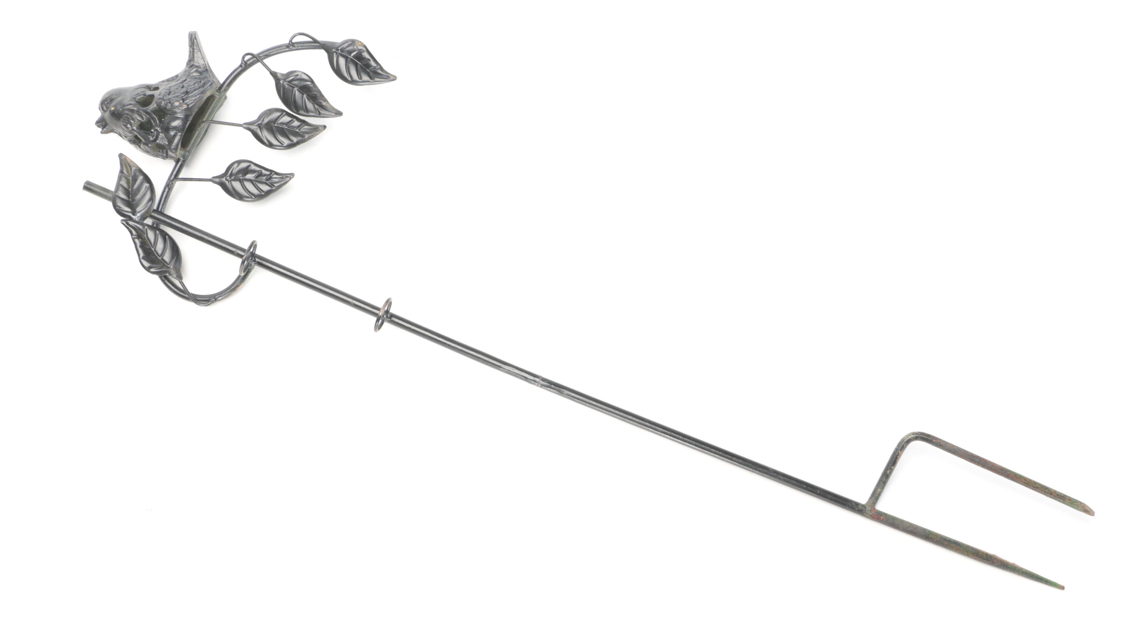 Frontgate Cast Metal Garden Border Edging With Yard Art Stake EBTH