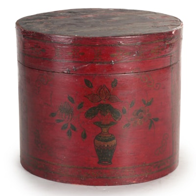 Chinoiserie-Decorated Wooden Round Box, Late 19th or Early 20th Century