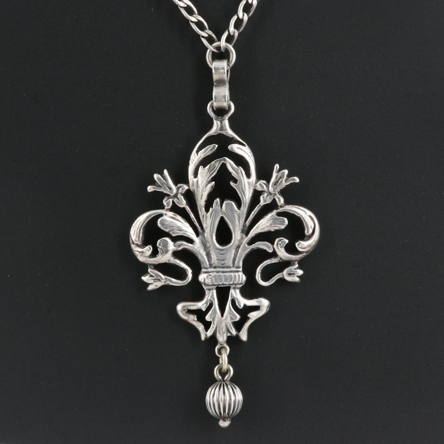 Fleur-de-Lis Pendant Necklace in Sterling