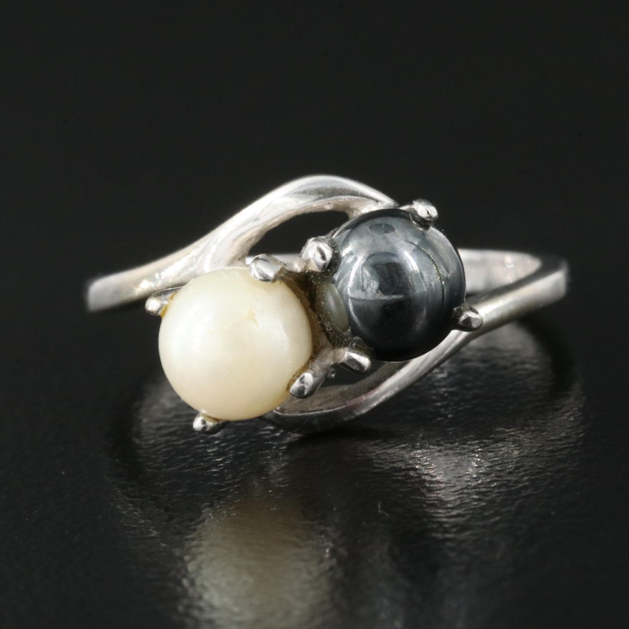 10K Pearl and Hematite Toi et Moi Ring