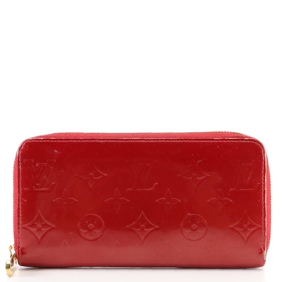 Louis Vuitton Zippy Wallet in Red Monogram Vernis