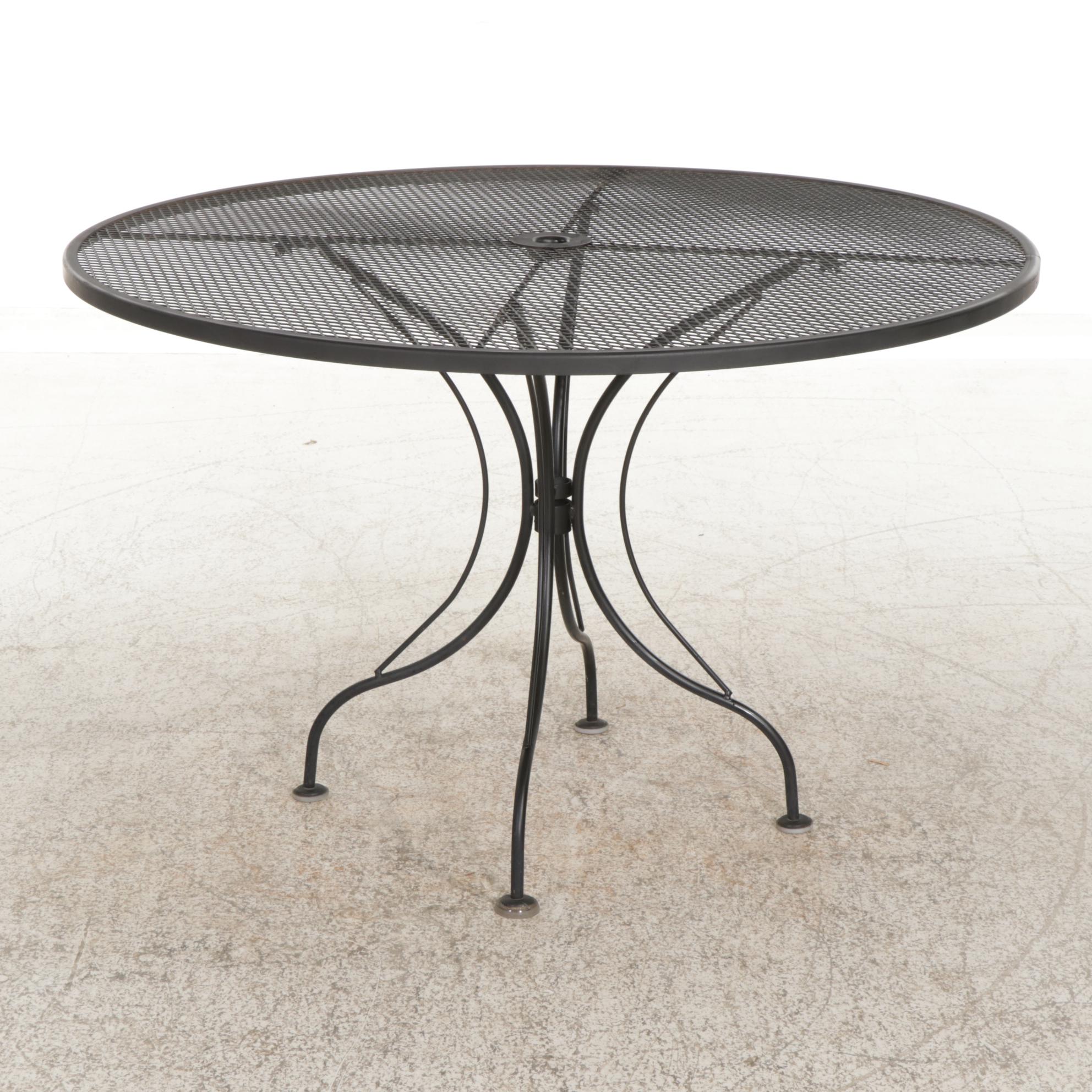 Metal Mesh Patio Dining Table and Four Chairs EBTH