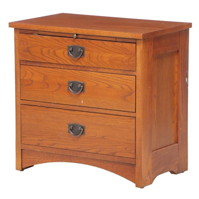 Thomasville "Impressions" Arts and Crafts Style Oak Three-Drawer Nightstand