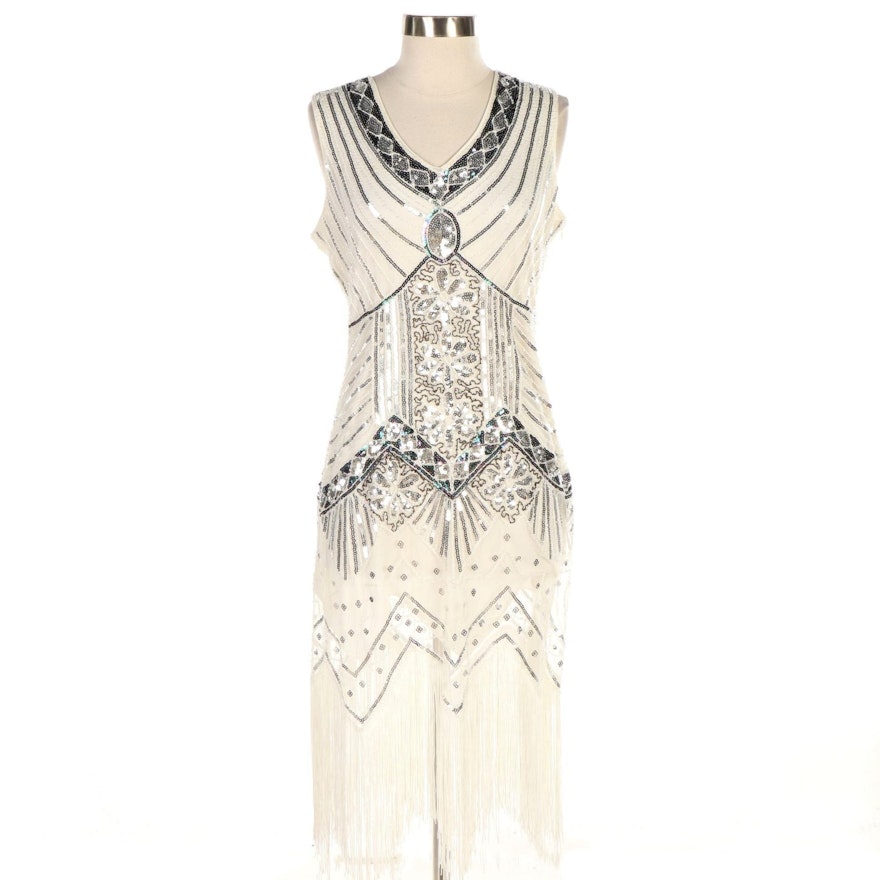 1920s Inspired Sequined Sleeveless Fringe Dress