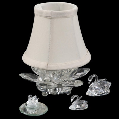 Fifth Avenue Crystal Vanity Lamp with Three Swan Figurines