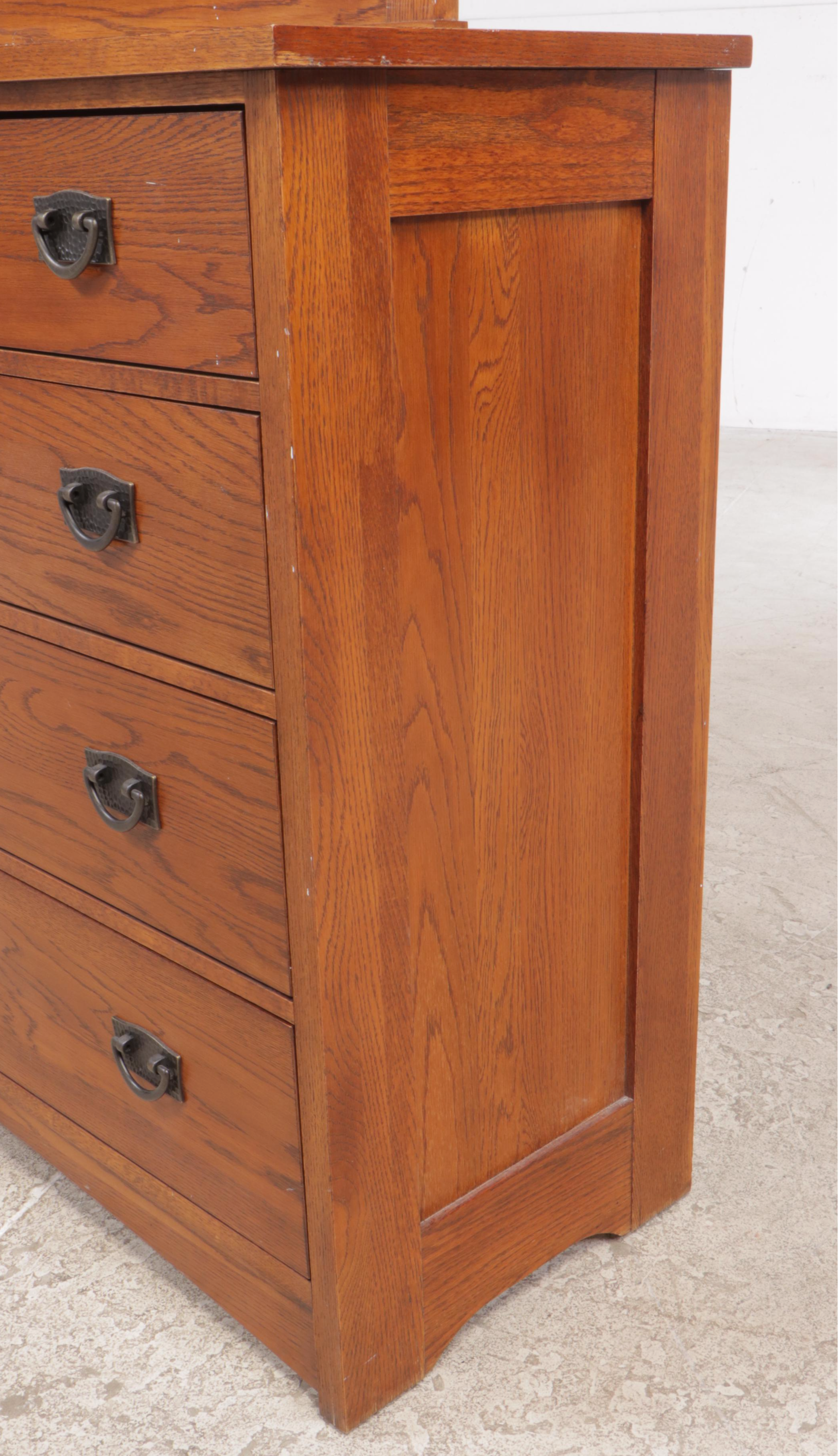 Thomasville "Impressions" Arts and Crafts Style Oak NineDrawer Dresser EBTH