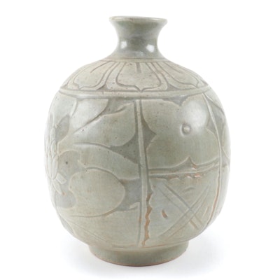 Korean Incised Celadon Ceramic Vase